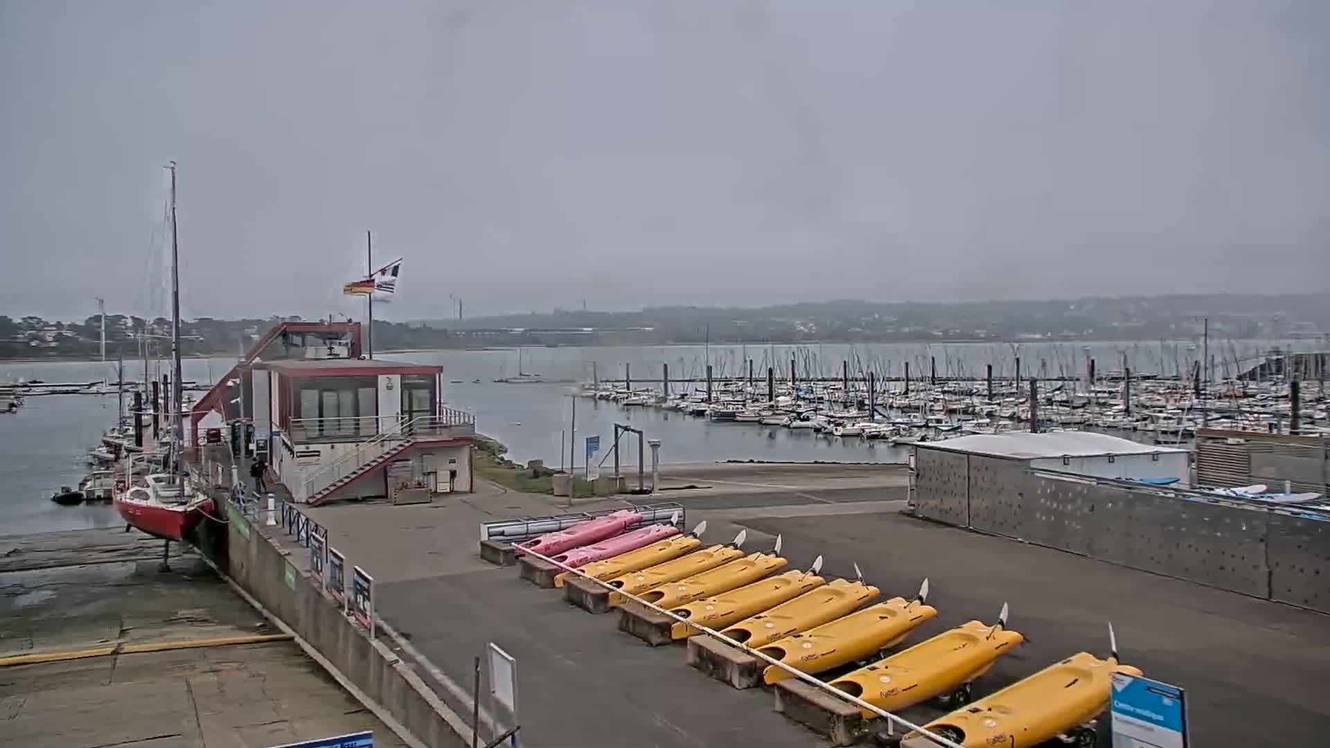 Guipavas, Marina du Moulin Blanc Marina Live Cam - Brest, Finistère, Bretagne, France