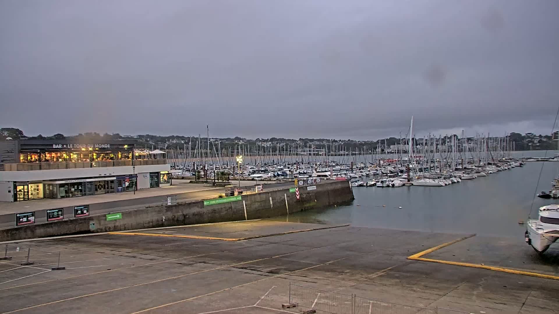 Guipavas, Marina du Moulin Blanc Marina Live Cam - Brest, Finistère, Bretagne, France