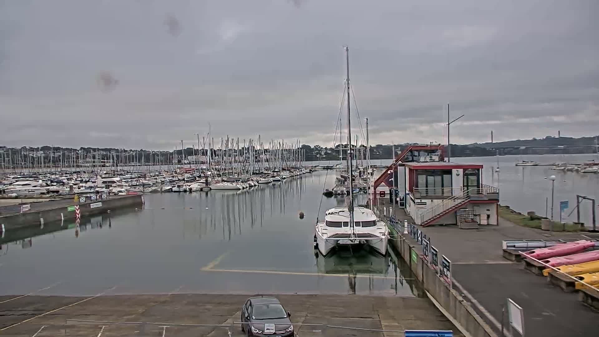 Guipavas, Marina du Moulin Blanc Marina Live Cam - Brest, Finistère, Bretagne, France