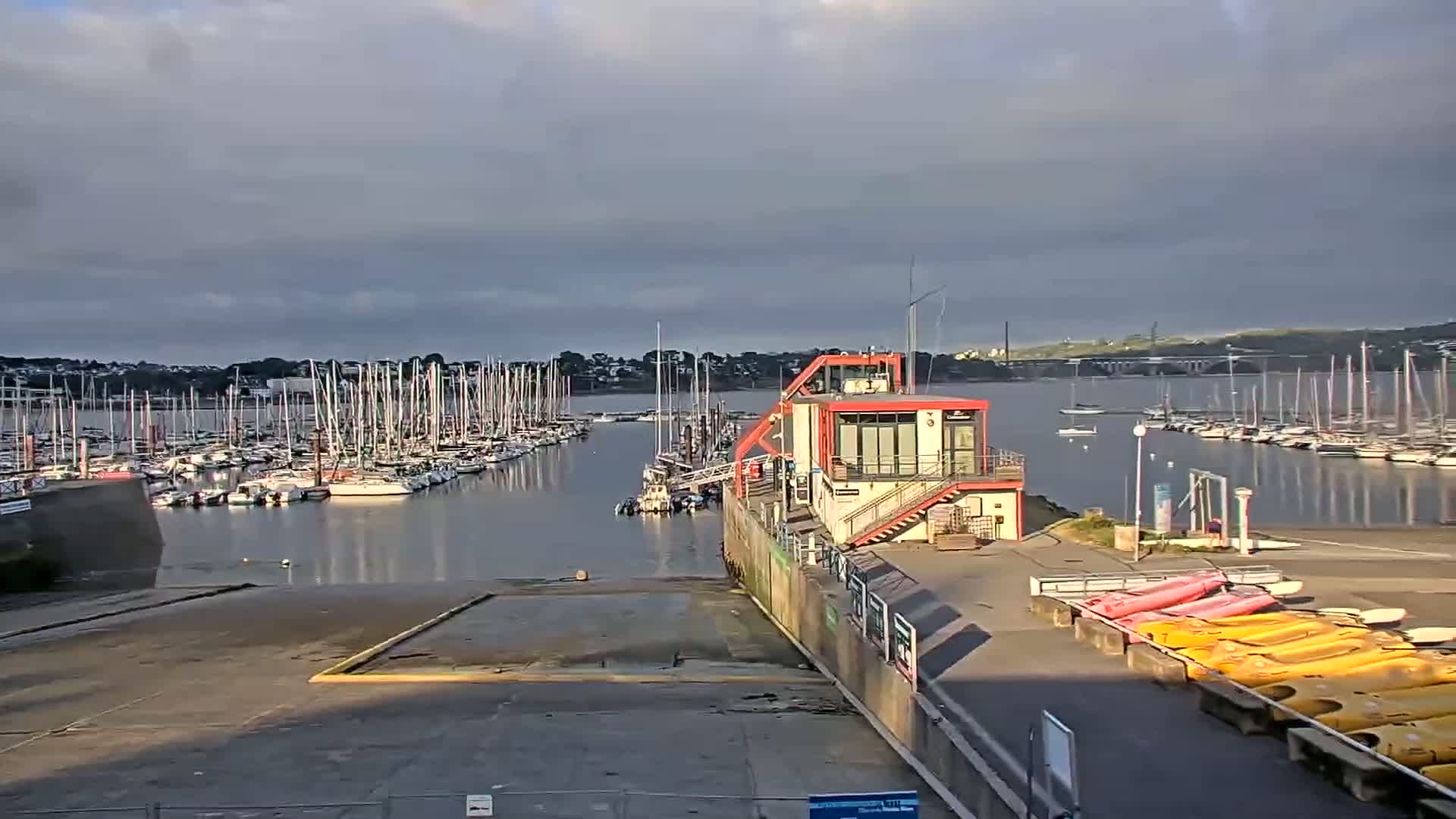 Guipavas, Marina du Moulin Blanc Marina Live Cam - Brest, Finistère, Bretagne, France