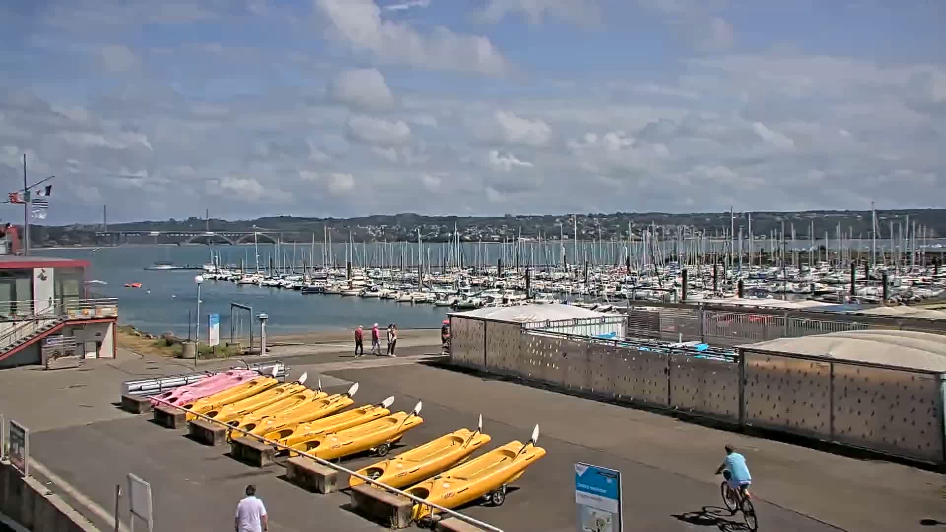 Guipavas, Marina du Moulin Blanc Marina Live Cam - Brest, Finistère, Bretagne, France