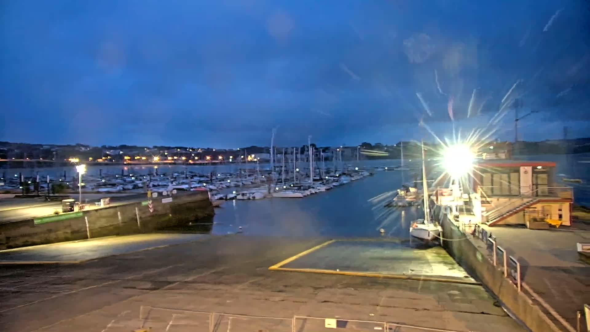 Guipavas, Marina du Moulin Blanc Marina Live Cam - Brest, Finistère, Bretagne, France