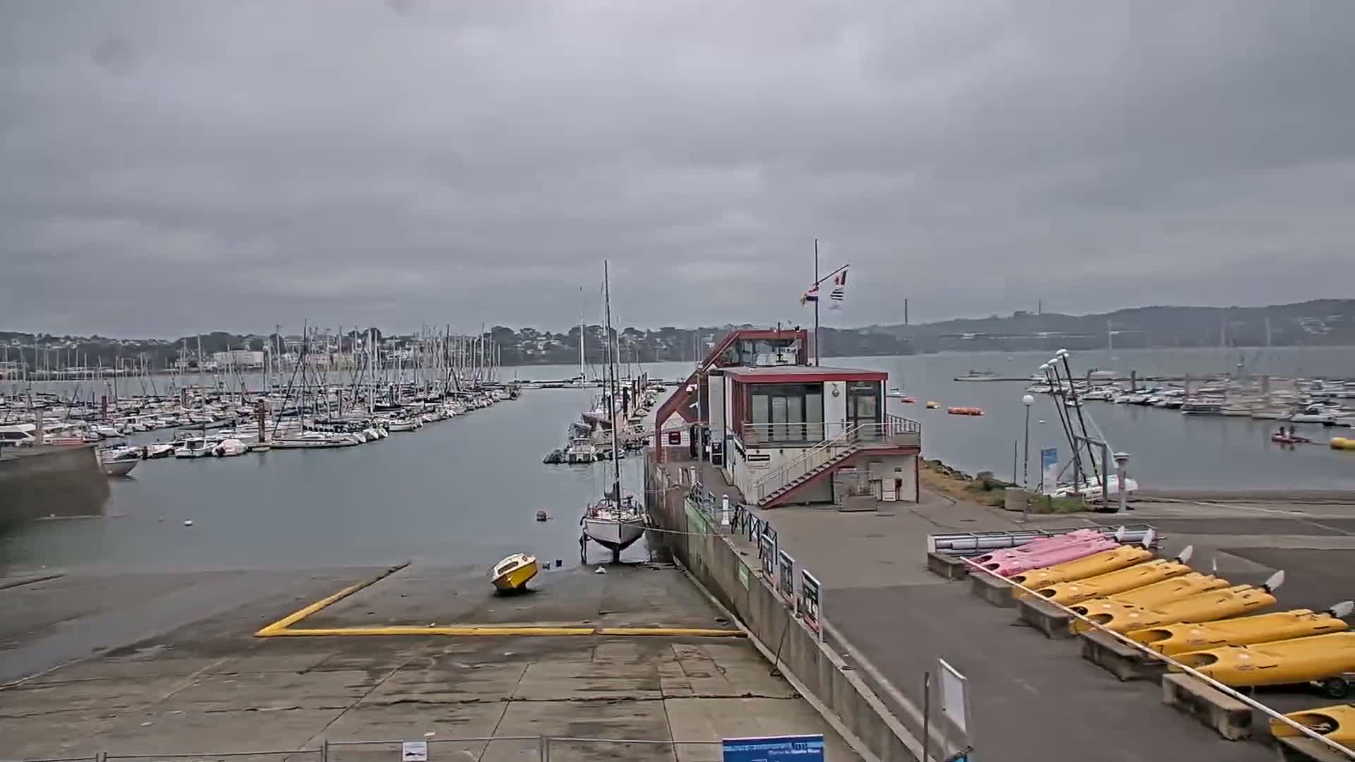 Guipavas, Marina du Moulin Blanc Marina Live Cam - Brest, Finistère, Bretagne, France