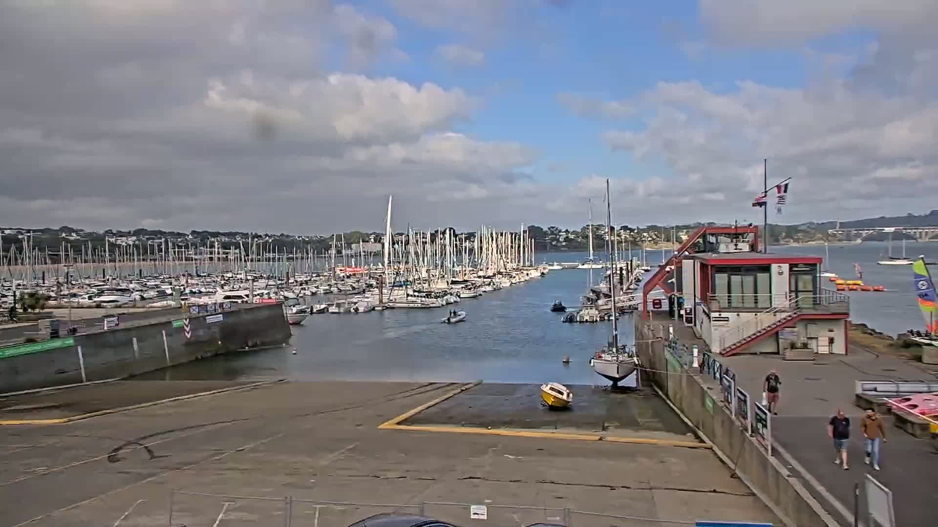 Guipavas, Marina du Moulin Blanc Marina Live Cam - Brest, Finistère, Bretagne, France