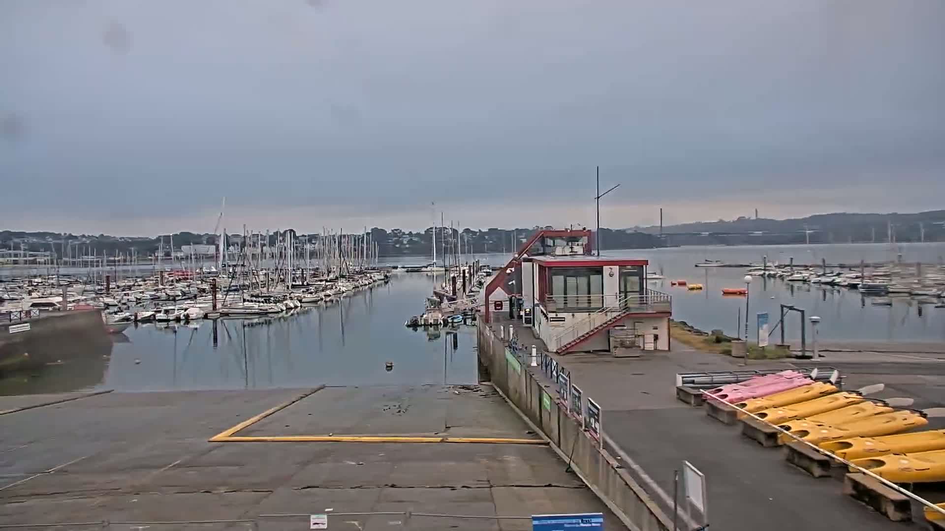 Guipavas, Marina du Moulin Blanc Marina Live Cam - Brest, Finistère, Bretagne, France