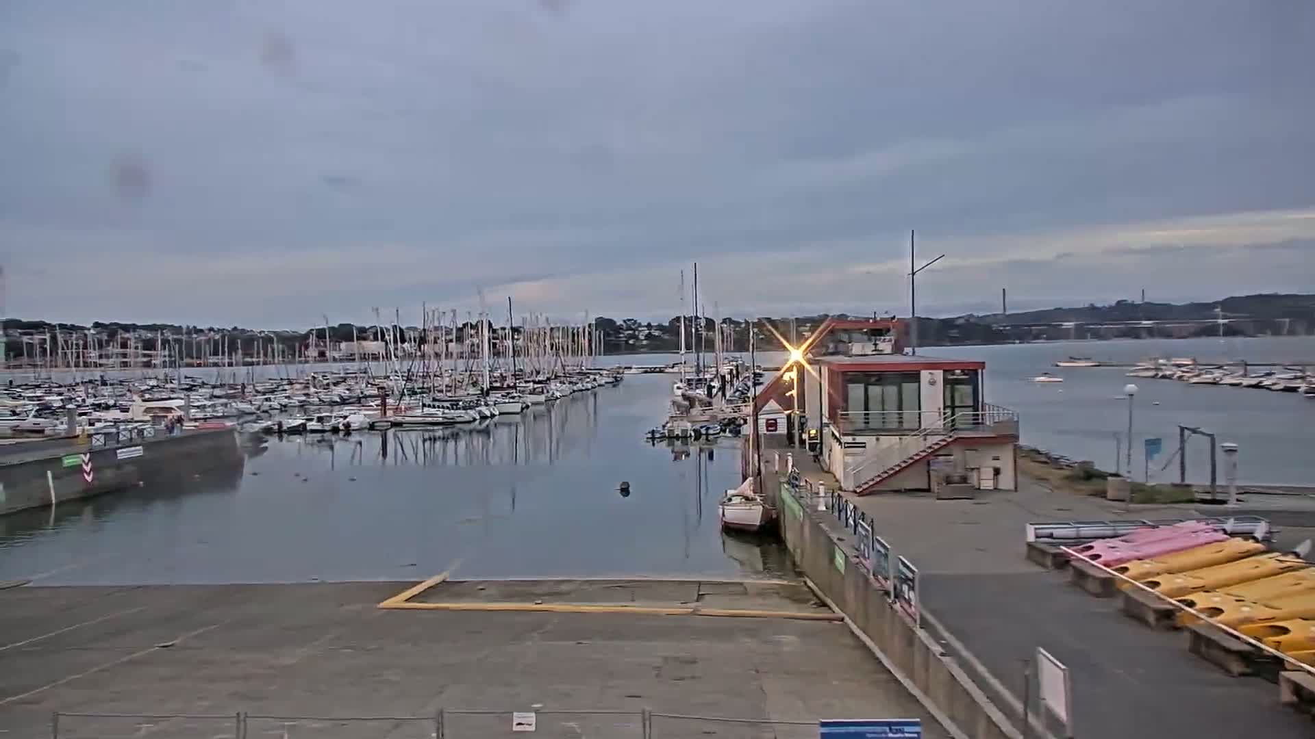Guipavas, Marina du Moulin Blanc Marina Live Cam - Brest, Finistère, Bretagne, France