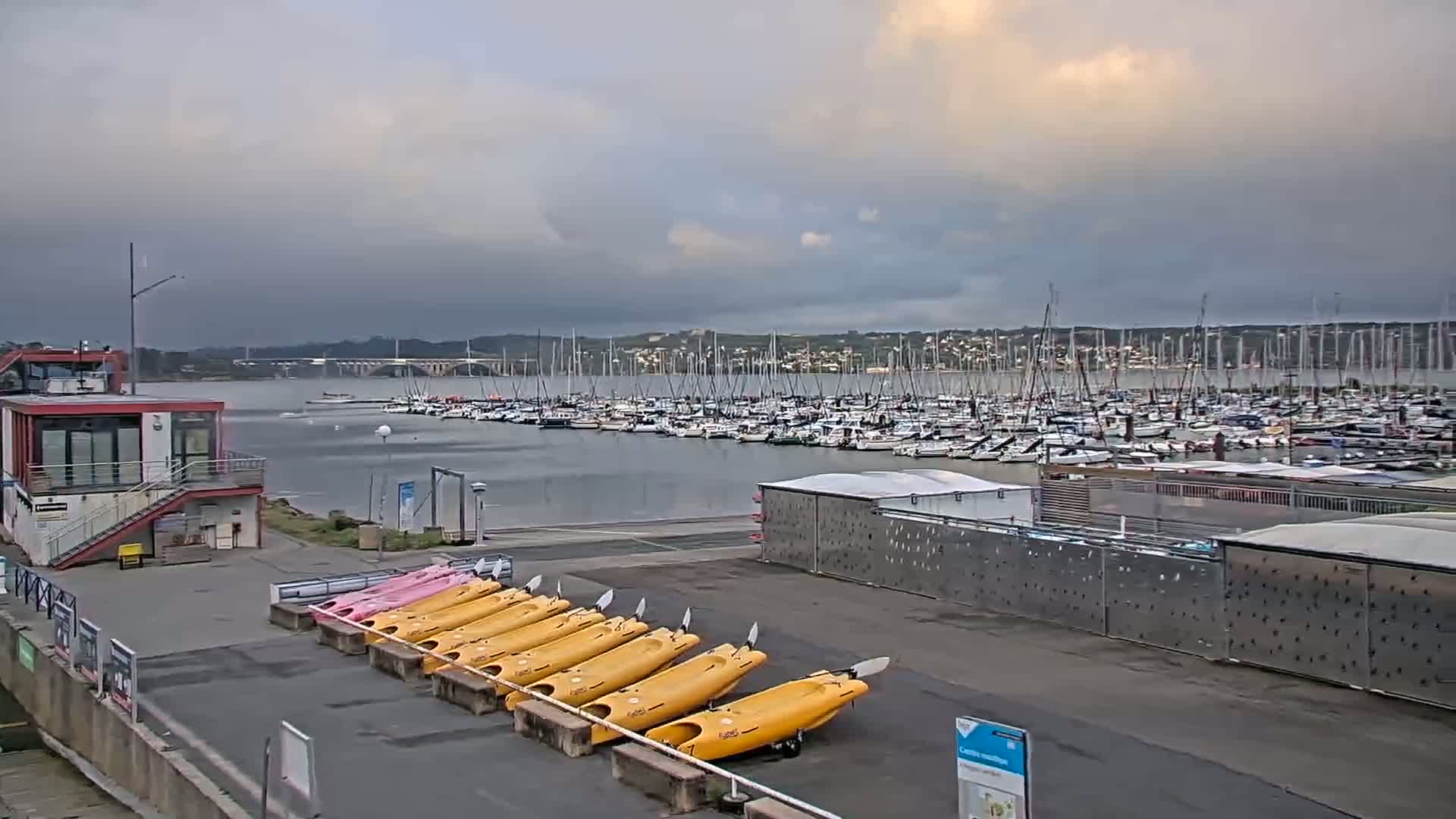Guipavas, Marina du Moulin Blanc Marina Live Cam - Brest, Finistère, Bretagne, France