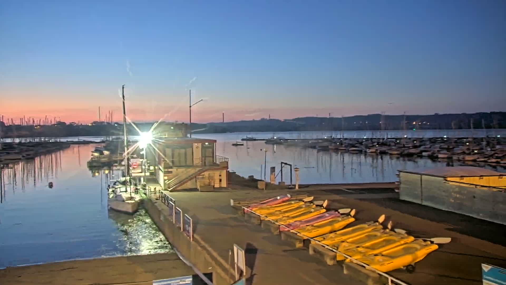 Guipavas, Marina du Moulin Blanc Marina Live Cam - Brest, Finistère, Bretagne, France
