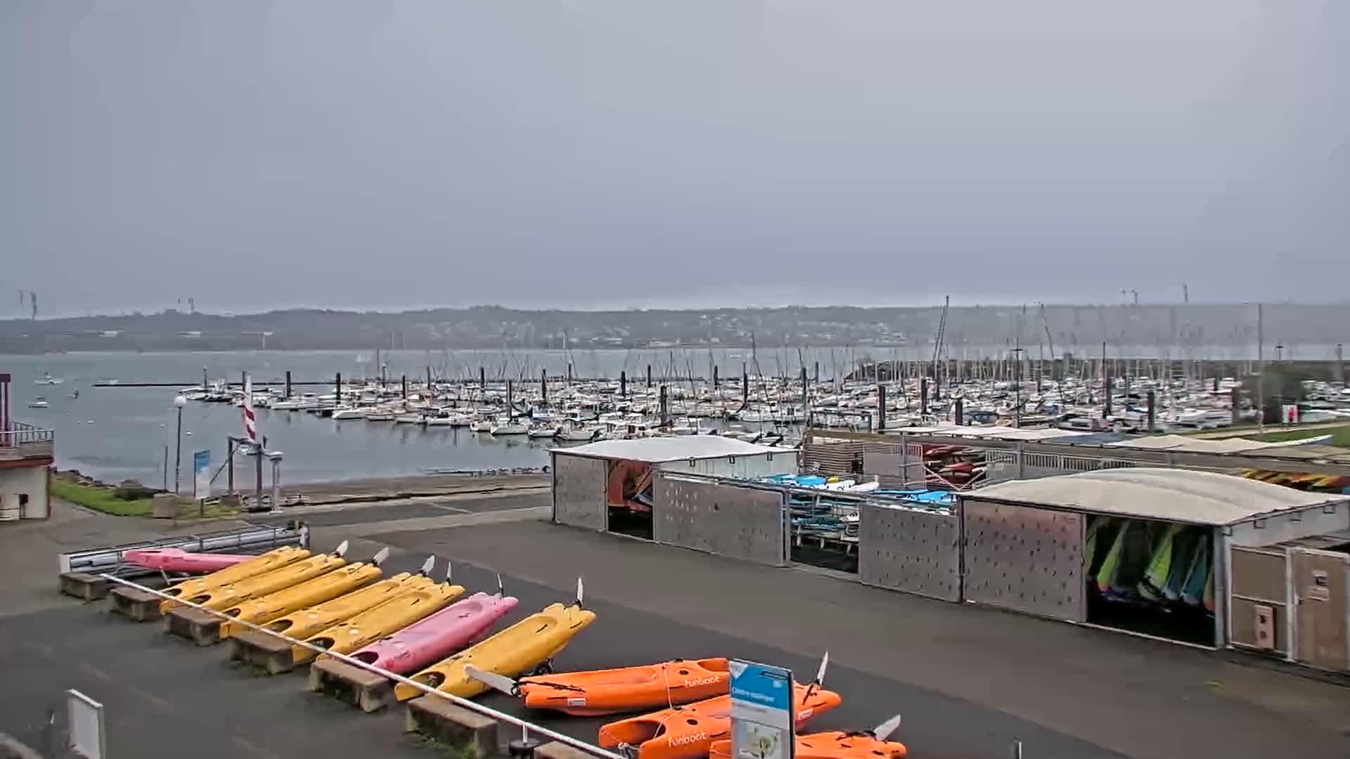 Guipavas, Marina du Moulin Blanc Marina Live Cam - Brest, Finistère, Bretagne, France
