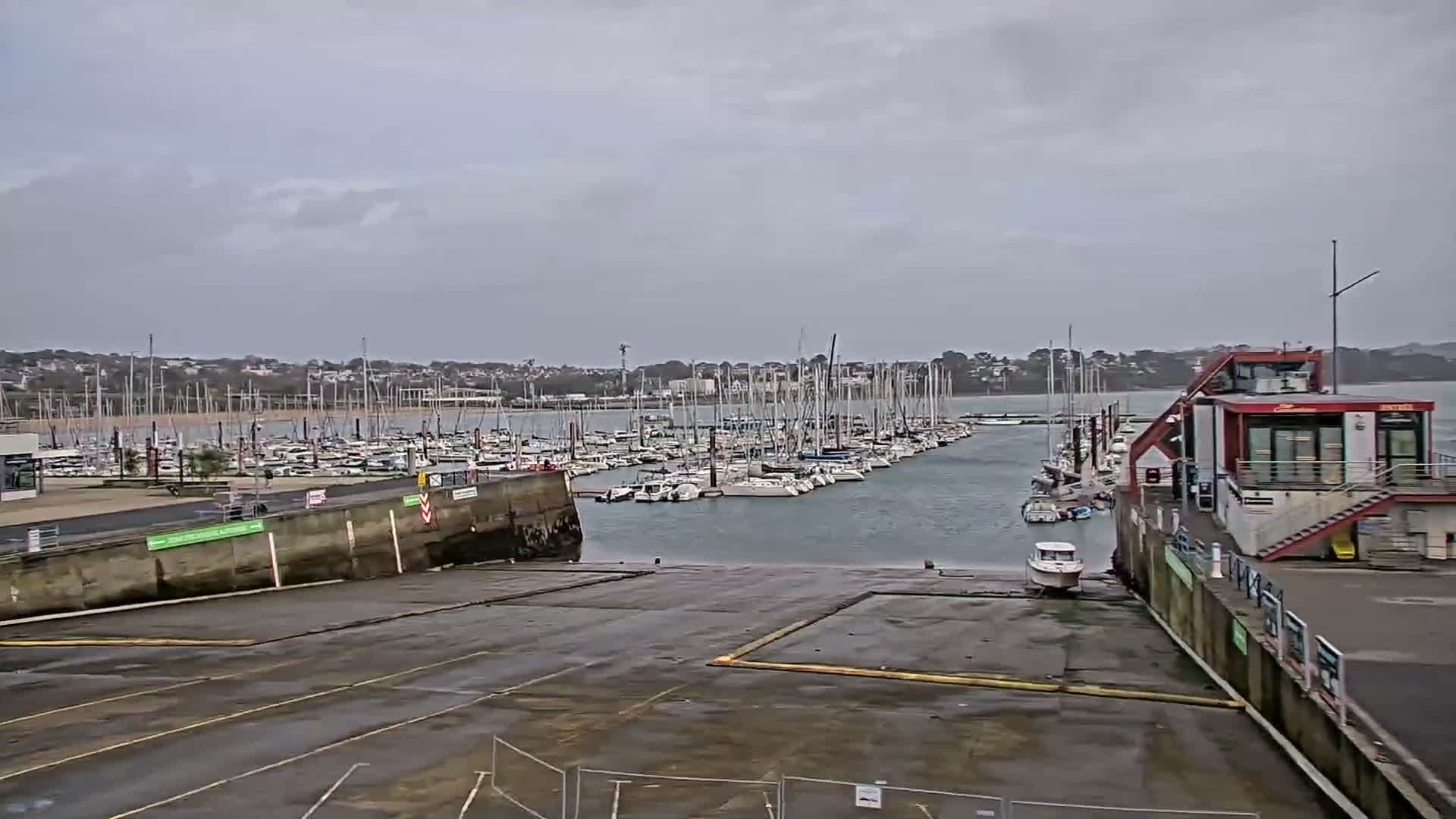Guipavas, Marina du Moulin Blanc Marina Live Cam - Brest, Finistère, Bretagne, France
