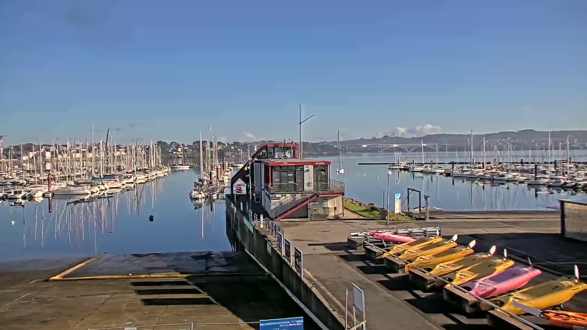 Guipavas, Marina du Moulin Blanc Marina Live Cam - Brest, Finistère, Bretagne, France