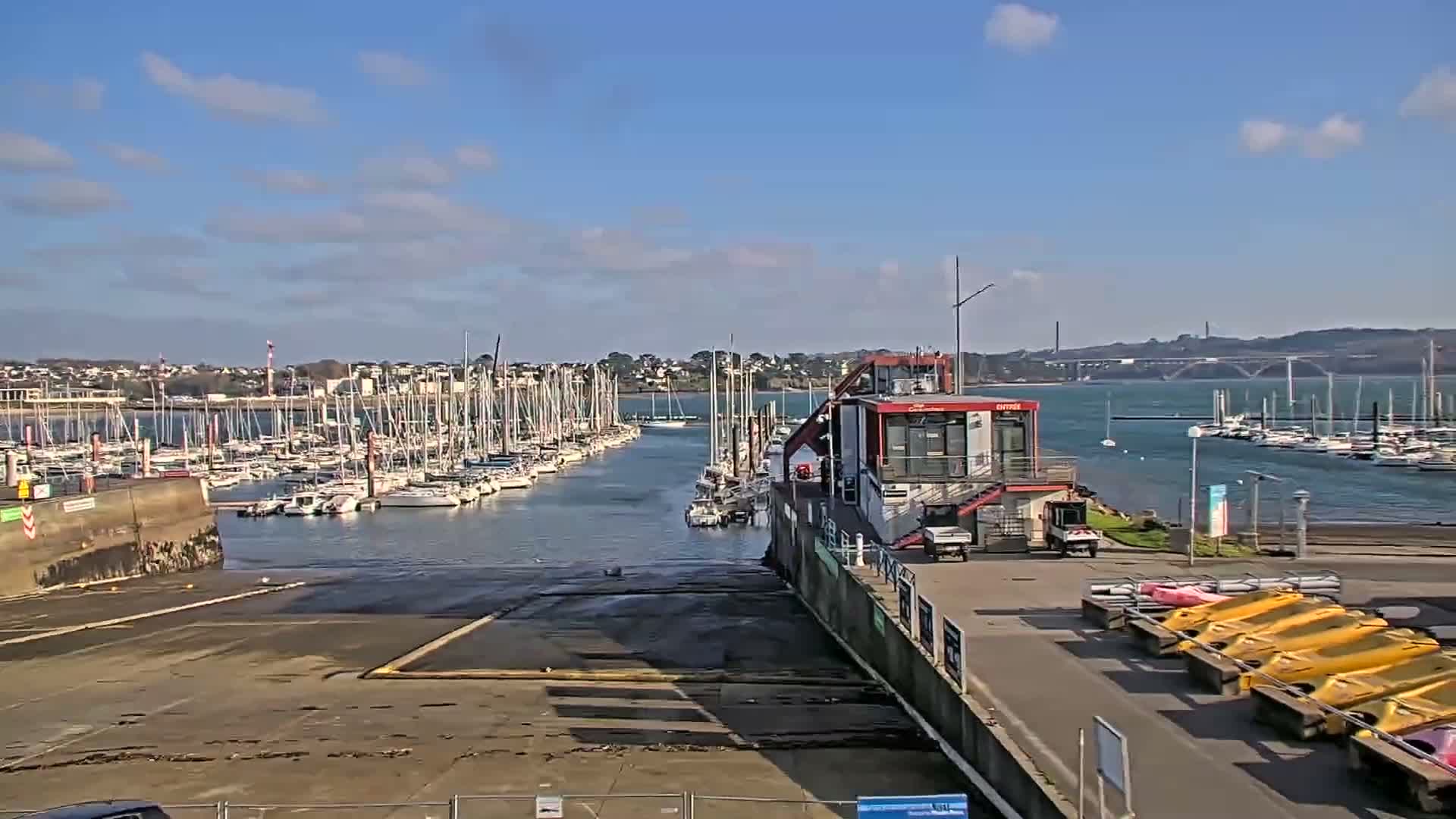 Guipavas, Marina du Moulin Blanc Marina Live Cam - Brest, Finistère, Bretagne, France