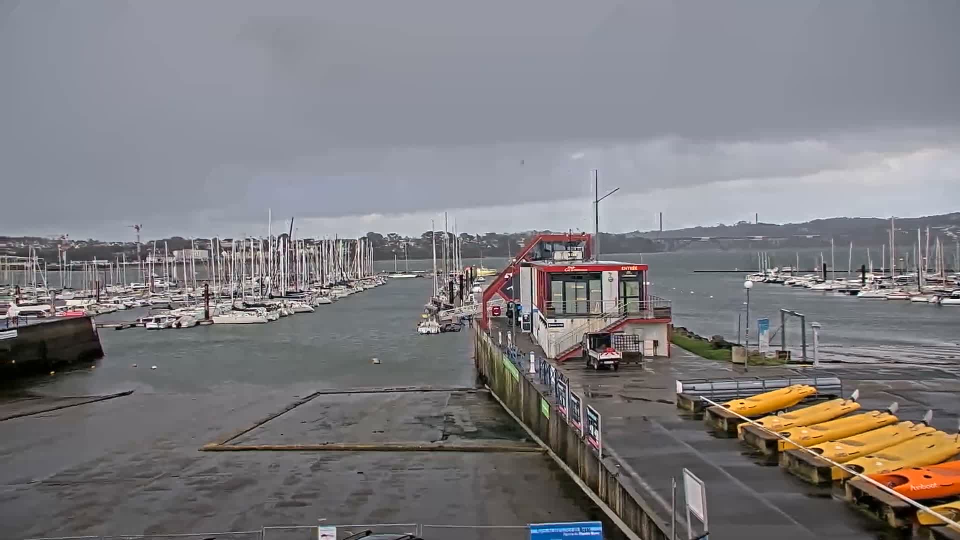 Guipavas, Marina du Moulin Blanc Marina Live Cam - Brest, Finistère, Bretagne, France