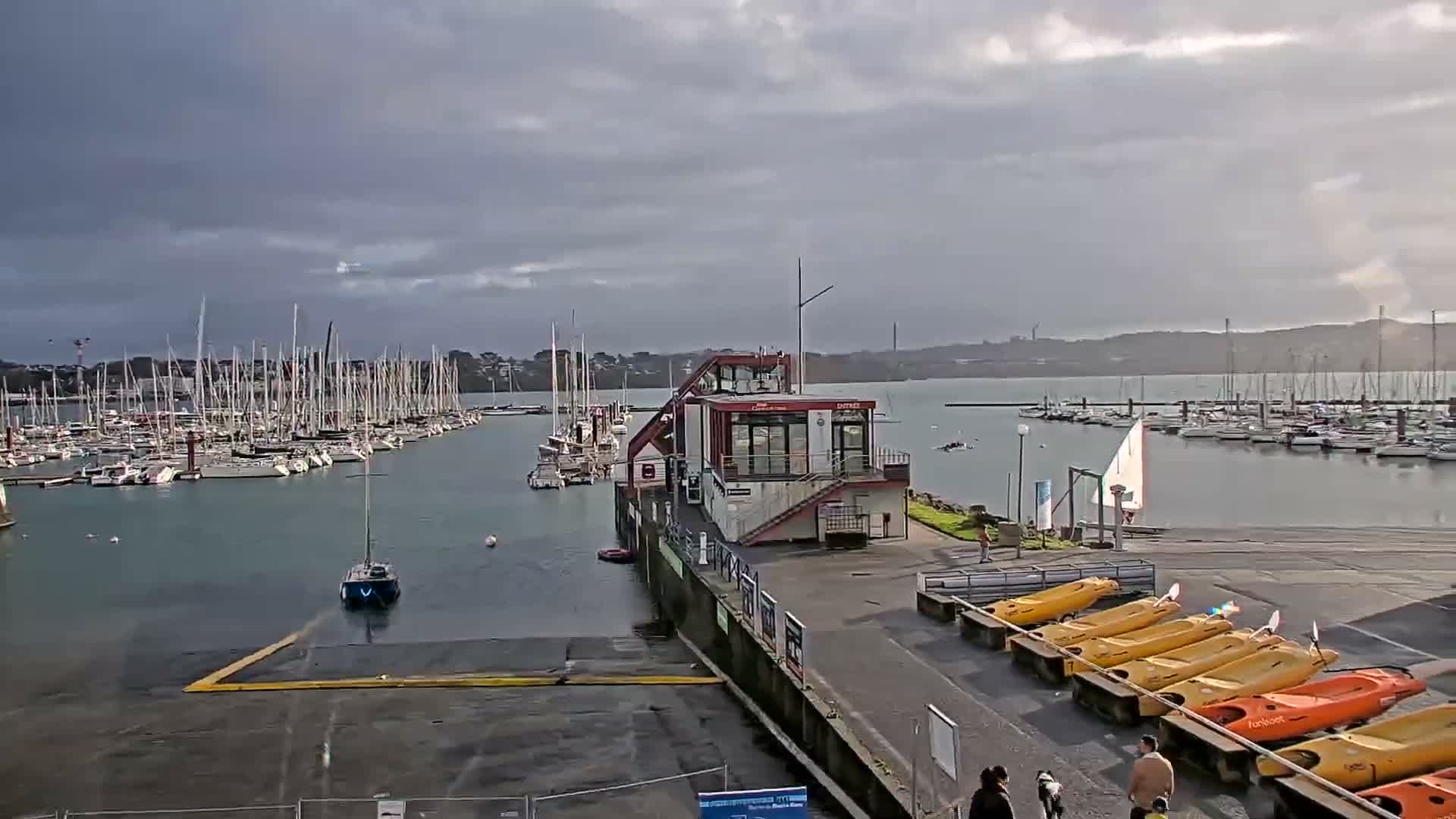 Guipavas, Marina du Moulin Blanc Marina Live Cam - Brest, Finistère, Bretagne, France