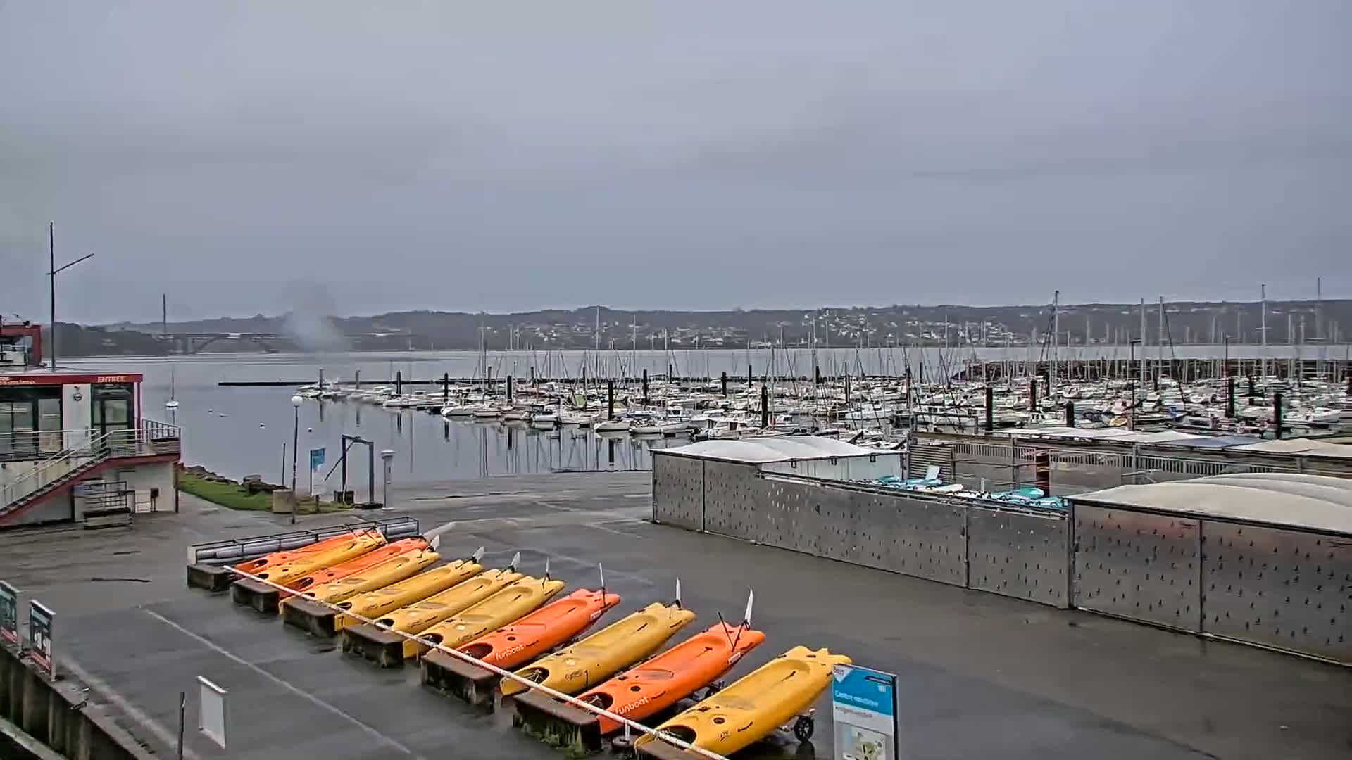 Guipavas, Marina du Moulin Blanc Marina Live Cam - Brest, Finistère, Bretagne, France