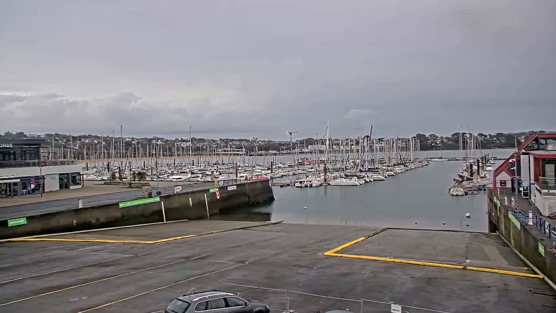 Guipavas, Marina du Moulin Blanc Marina Live Cam - Brest, Finistère, Bretagne, France