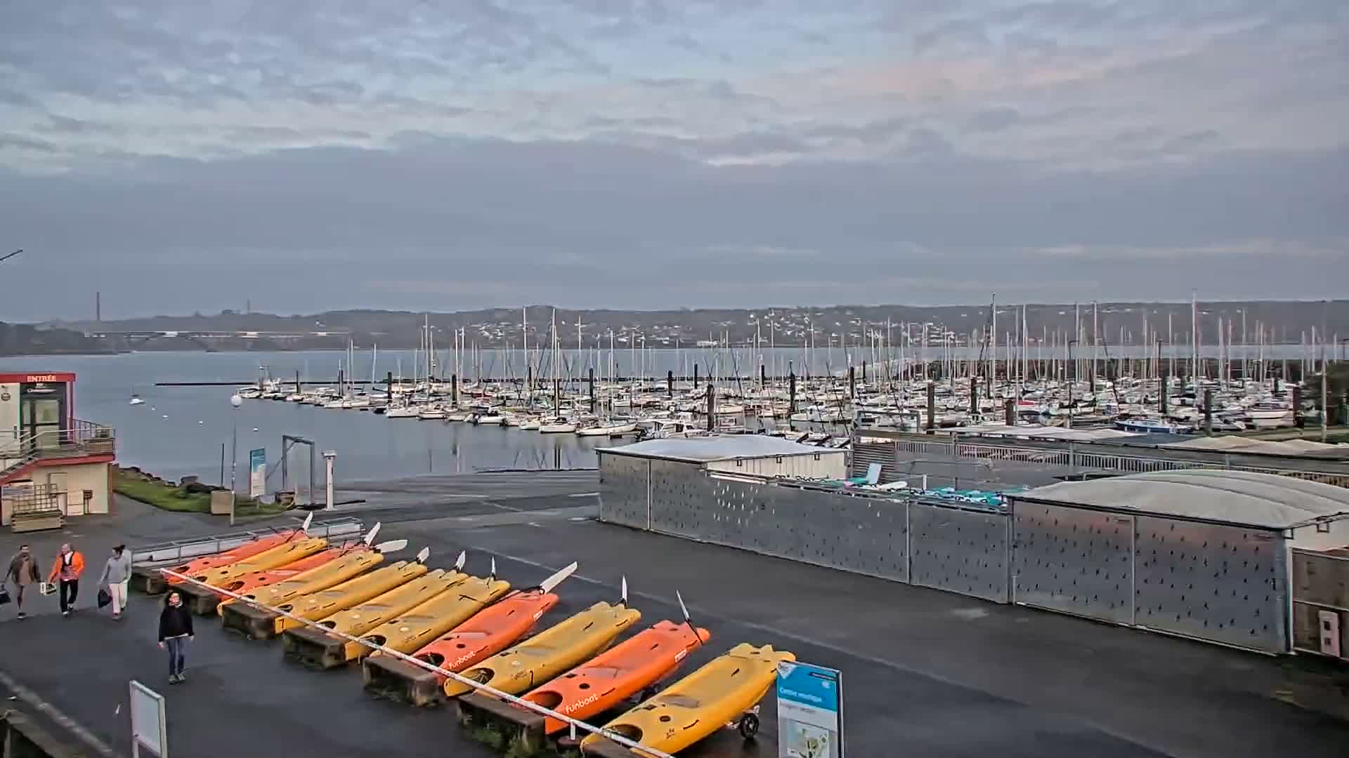 Guipavas, Marina du Moulin Blanc Marina Live Cam - Brest, Finistère, Bretagne, France