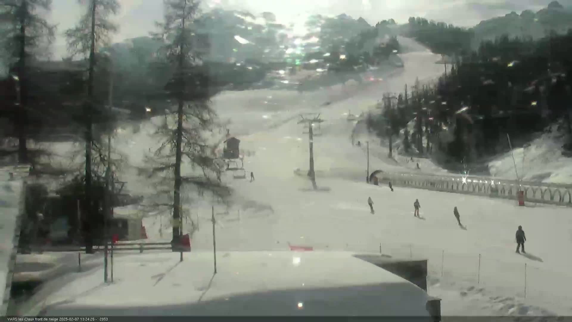 Vars (Hautes Alpes) Ski Village & Ski Slopes Live Cam -  Briançon, Hautes-Alpes, Provence-Alpes-Côte d’Azur