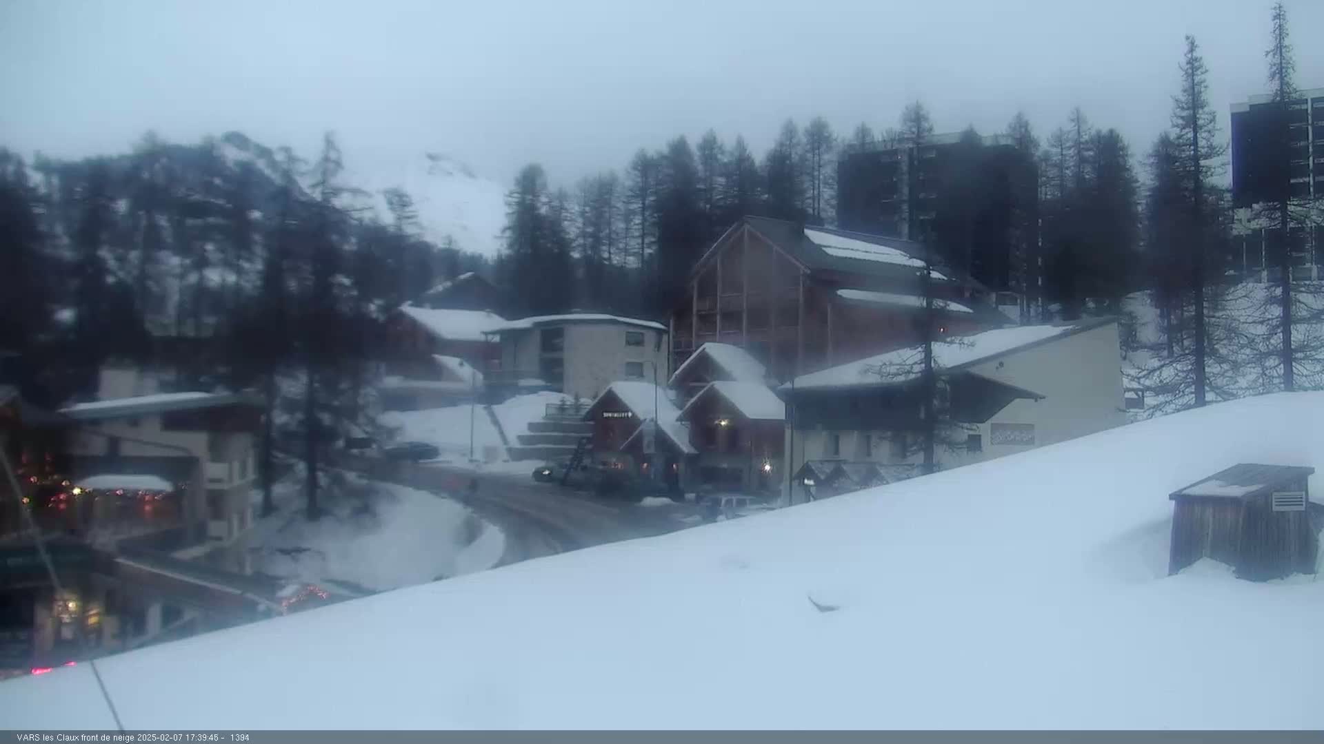 Vars (Hautes Alpes) Ski Village & Ski Slopes Live Cam -  Briançon, Hautes-Alpes, Provence-Alpes-Côte d’Azur