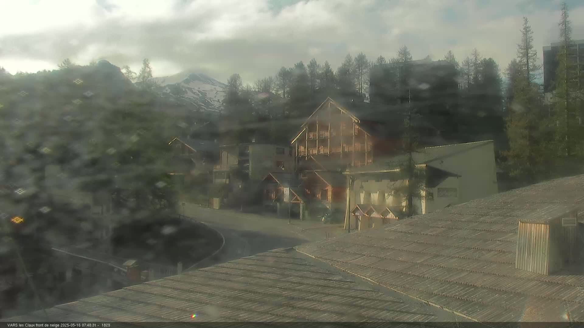 Vars (Hautes Alpes) Ski Village & Ski Slopes Live Cam -  Briançon, Hautes-Alpes, Provence-Alpes-Côte d’Azur