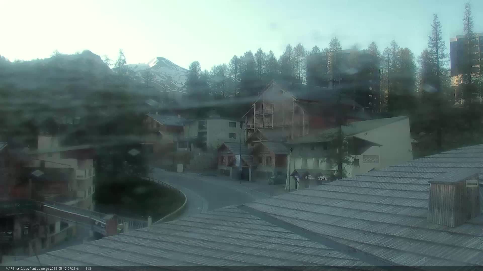 Vars (Hautes Alpes) Ski Village & Ski Slopes Live Cam -  Briançon, Hautes-Alpes, Provence-Alpes-Côte d’Azur