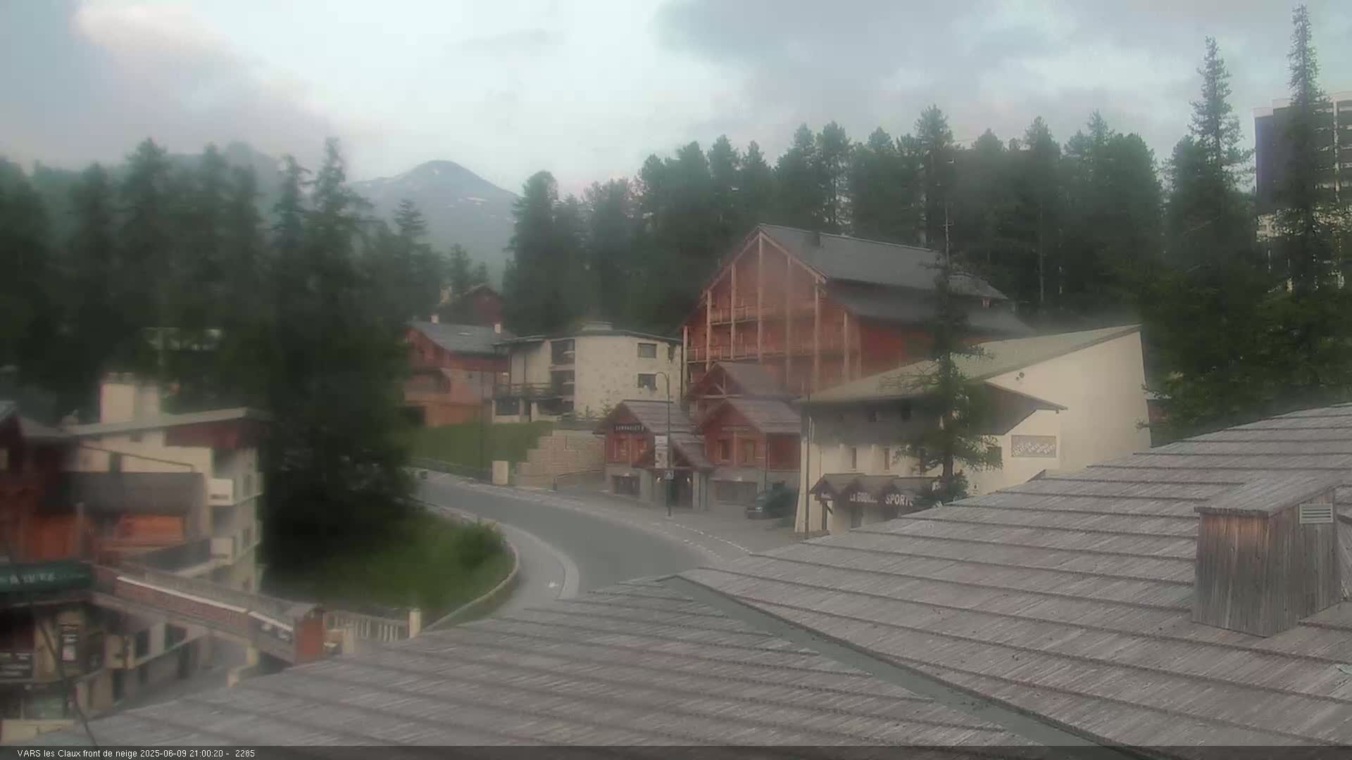 Vars (Hautes Alpes) Ski Village & Ski Slopes Live Cam -  Briançon, Hautes-Alpes, Provence-Alpes-Côte d’Azur