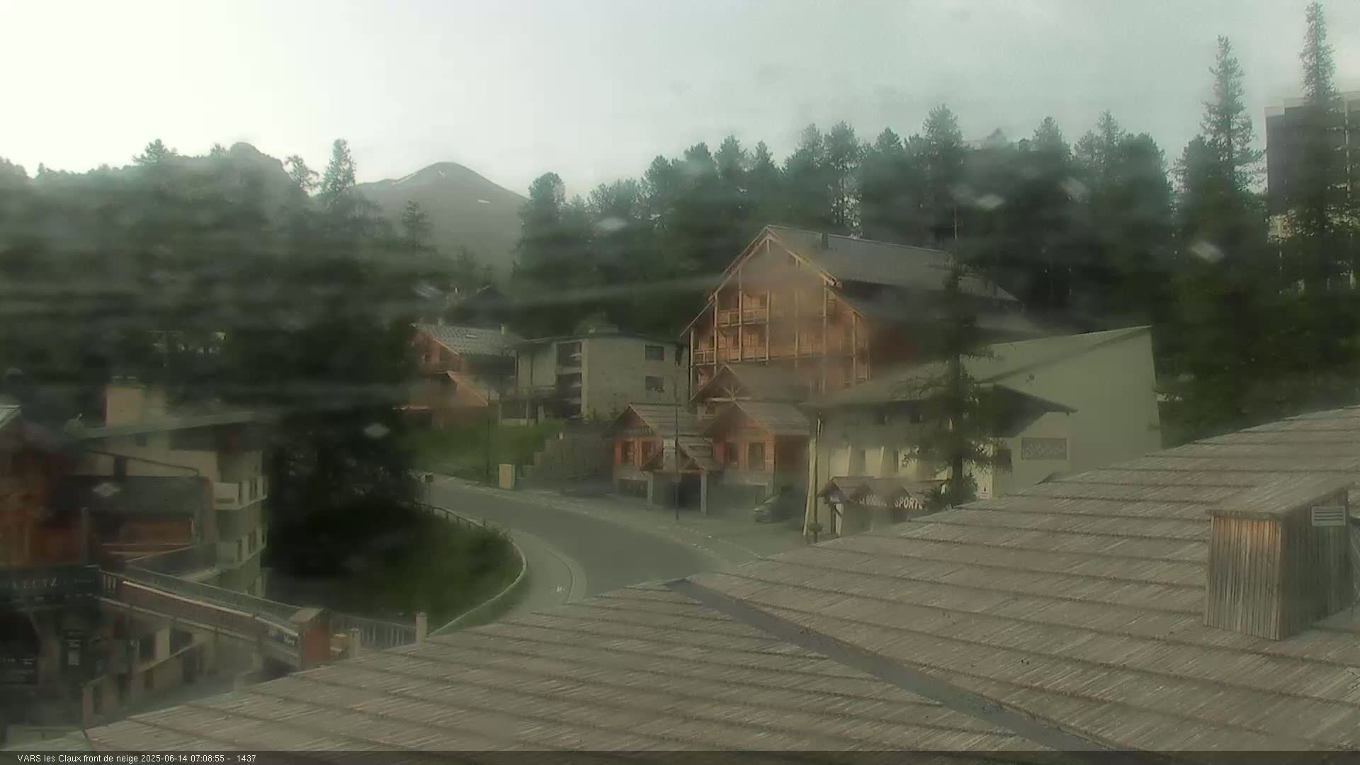 Vars (Hautes Alpes) Ski Village & Ski Slopes Live Cam -  Briançon, Hautes-Alpes, Provence-Alpes-Côte d’Azur