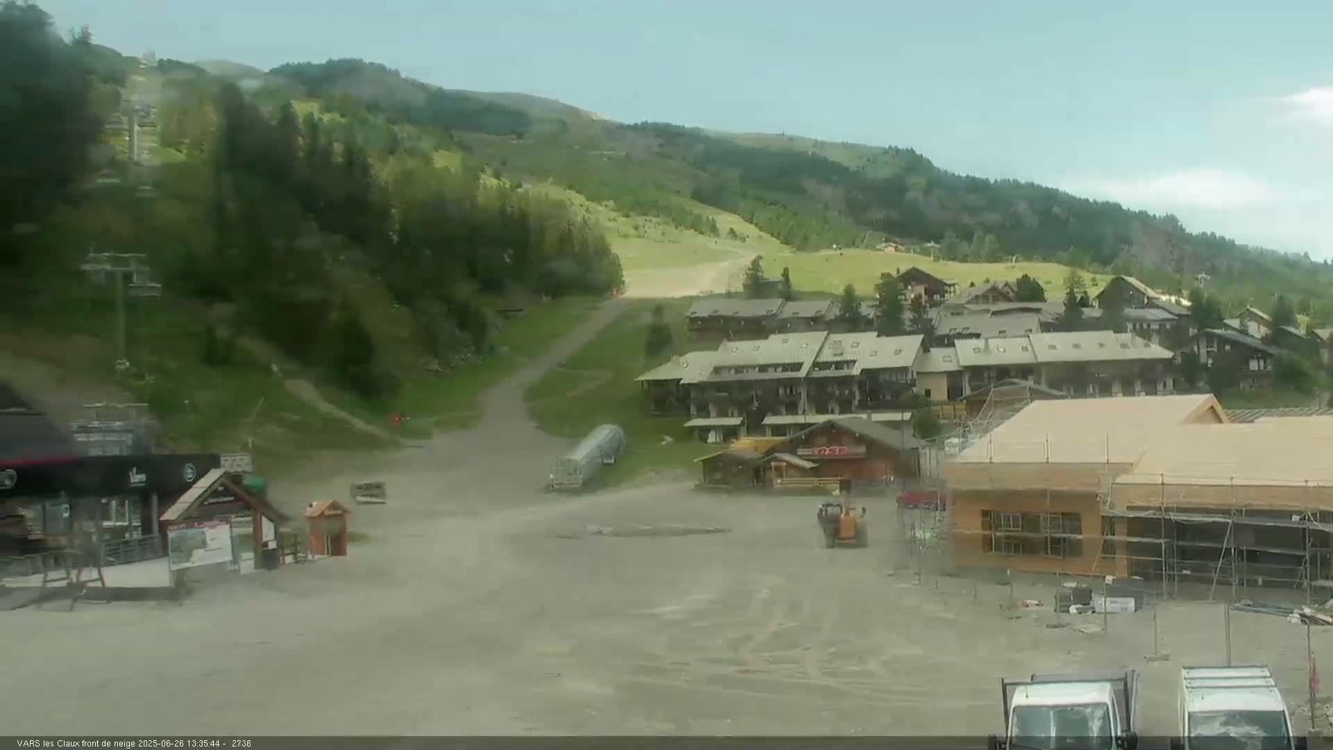 Vars (Hautes Alpes) Ski Village & Ski Slopes Live Cam -  Briançon, Hautes-Alpes, Provence-Alpes-Côte d’Azur