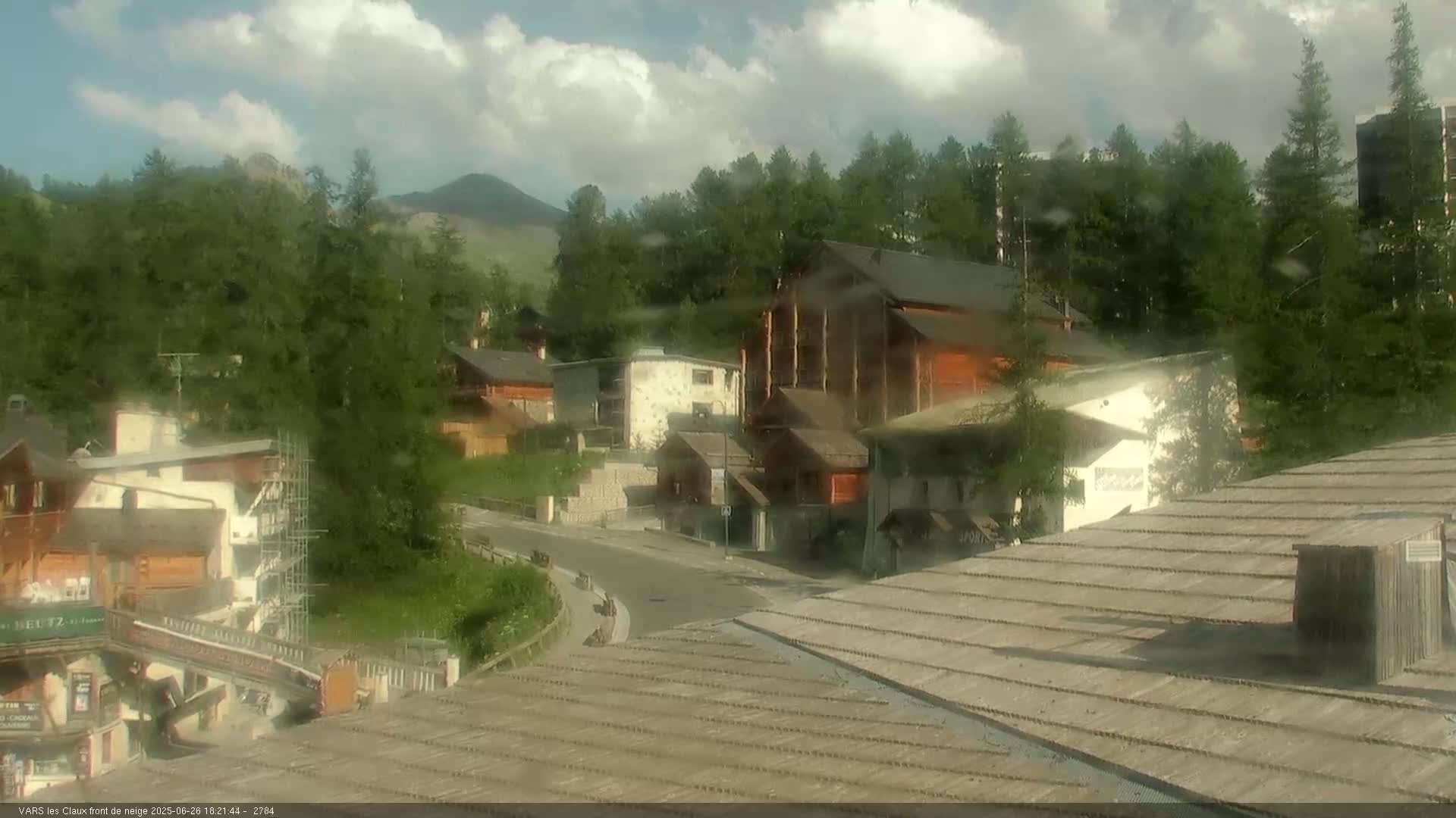 Vars (Hautes Alpes) Ski Village & Ski Slopes Live Cam -  Briançon, Hautes-Alpes, Provence-Alpes-Côte d’Azur