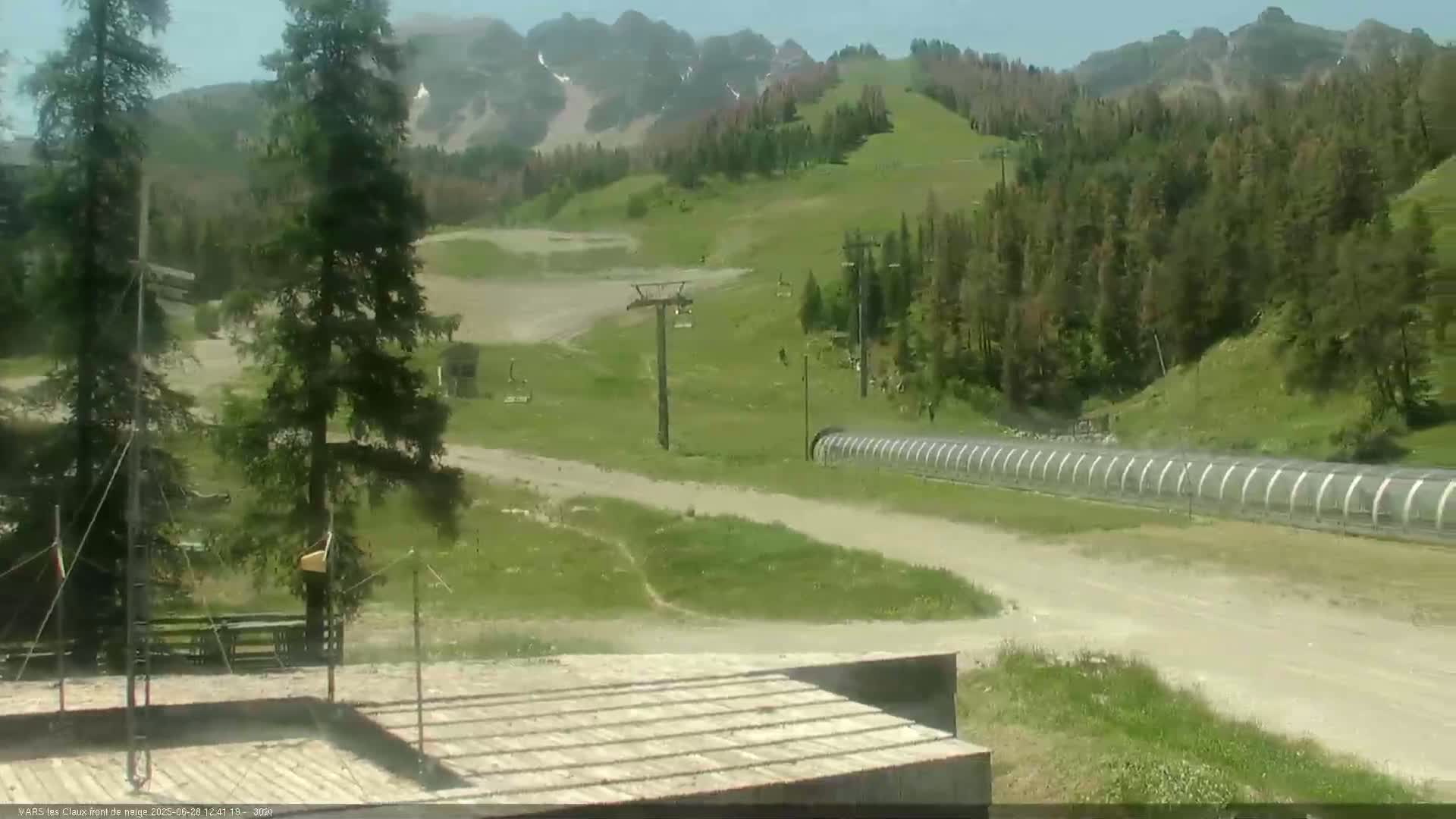 Vars (Hautes Alpes) Ski Village & Ski Slopes Live Cam -  Briançon, Hautes-Alpes, Provence-Alpes-Côte d’Azur