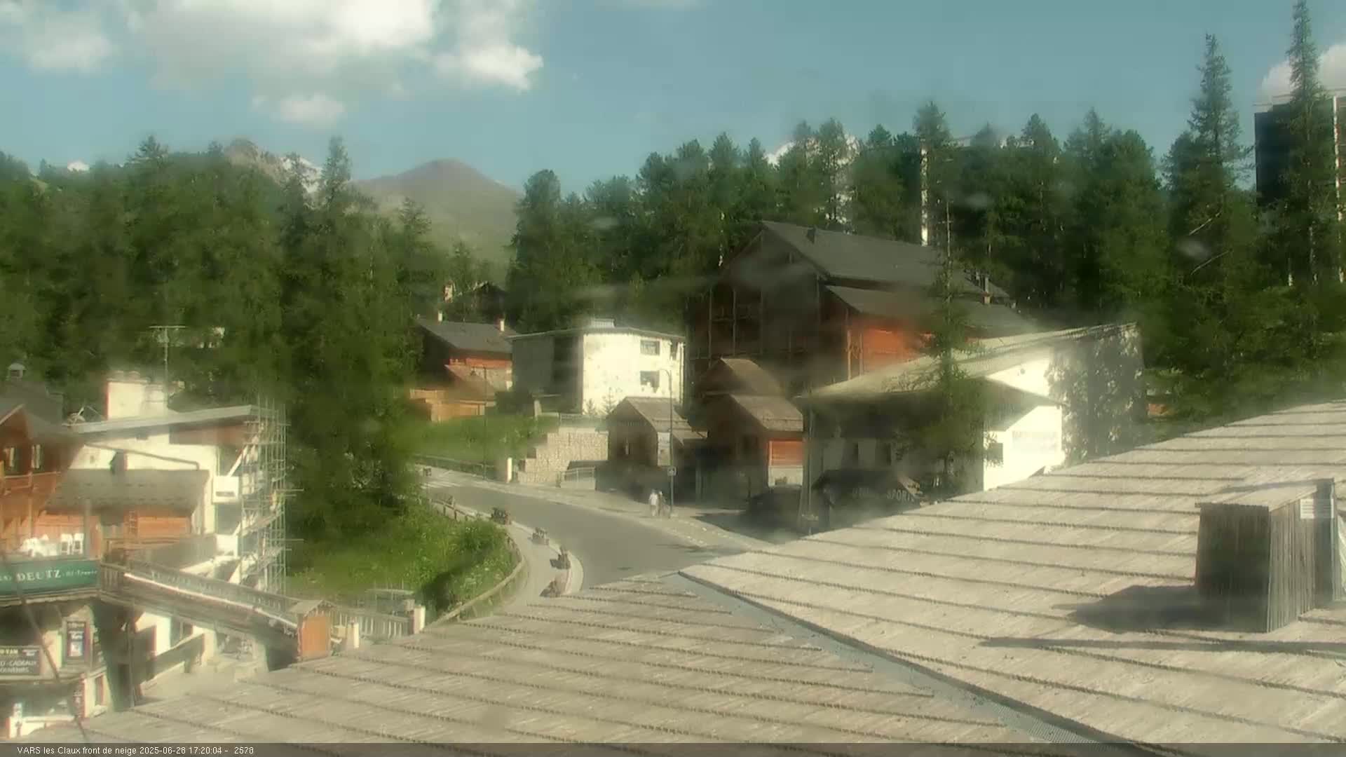 Vars (Hautes Alpes) Ski Village & Ski Slopes Live Cam -  Briançon, Hautes-Alpes, Provence-Alpes-Côte d’Azur