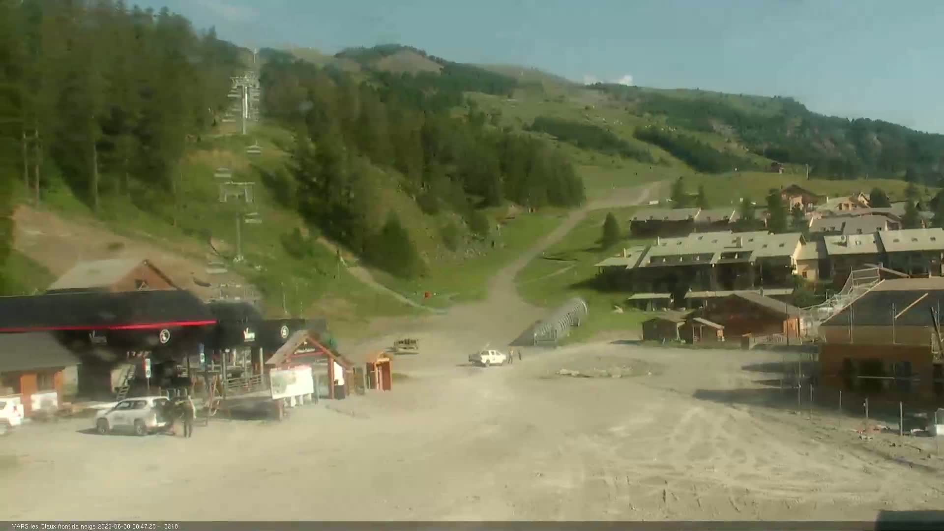 Vars (Hautes Alpes) Ski Village & Ski Slopes Live Cam -  Briançon, Hautes-Alpes, Provence-Alpes-Côte d’Azur