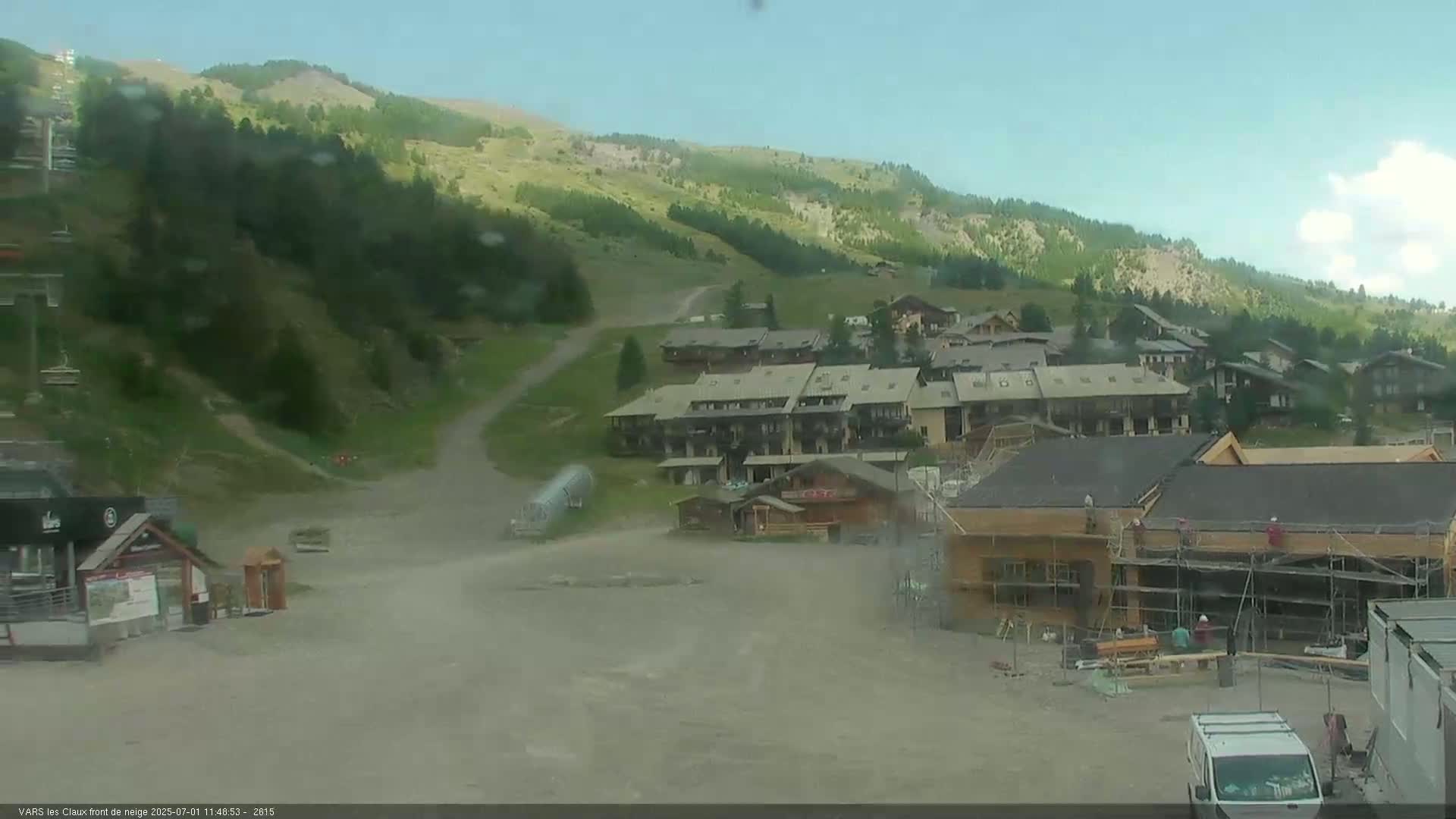 Vars (Hautes Alpes) Ski Village & Ski Slopes Live Cam -  Briançon, Hautes-Alpes, Provence-Alpes-Côte d’Azur