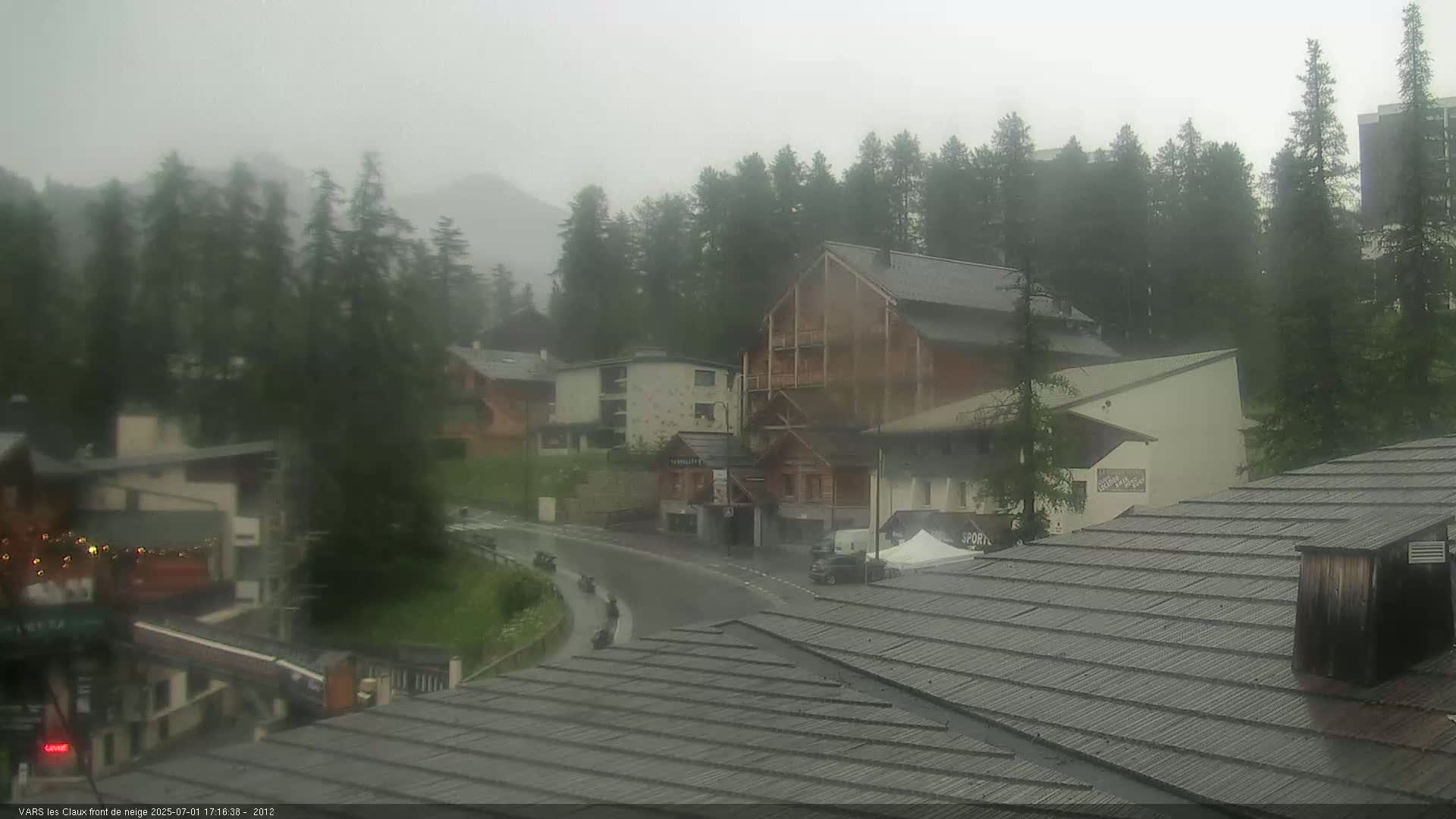 Vars (Hautes Alpes) Ski Village & Ski Slopes Live Cam -  Briançon, Hautes-Alpes, Provence-Alpes-Côte d’Azur