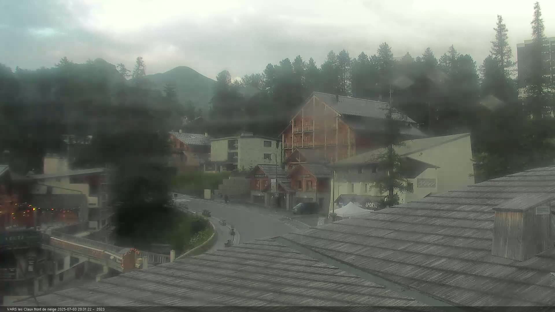 Vars (Hautes Alpes) Ski Village & Ski Slopes Live Cam -  Briançon, Hautes-Alpes, Provence-Alpes-Côte d’Azur