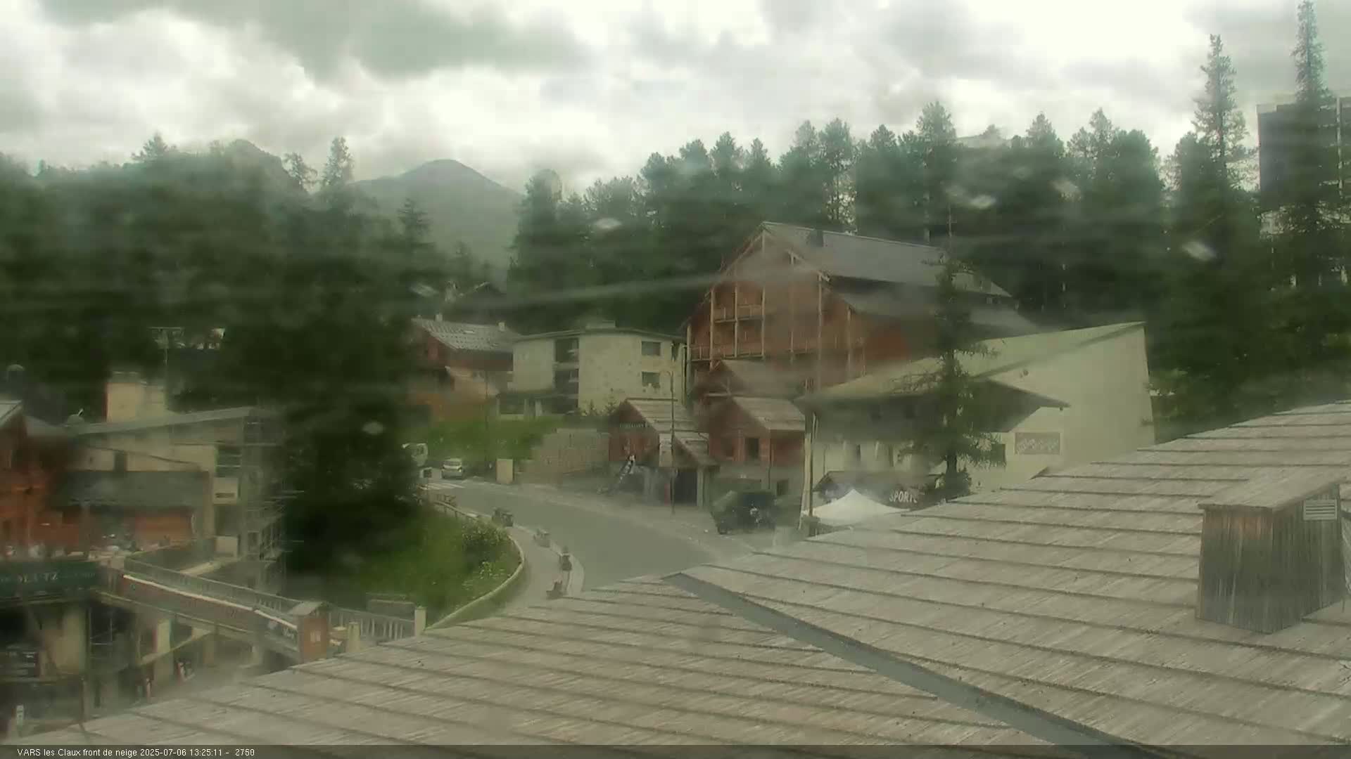 Vars (Hautes Alpes) Ski Village & Ski Slopes Live Cam -  Briançon, Hautes-Alpes, Provence-Alpes-Côte d’Azur