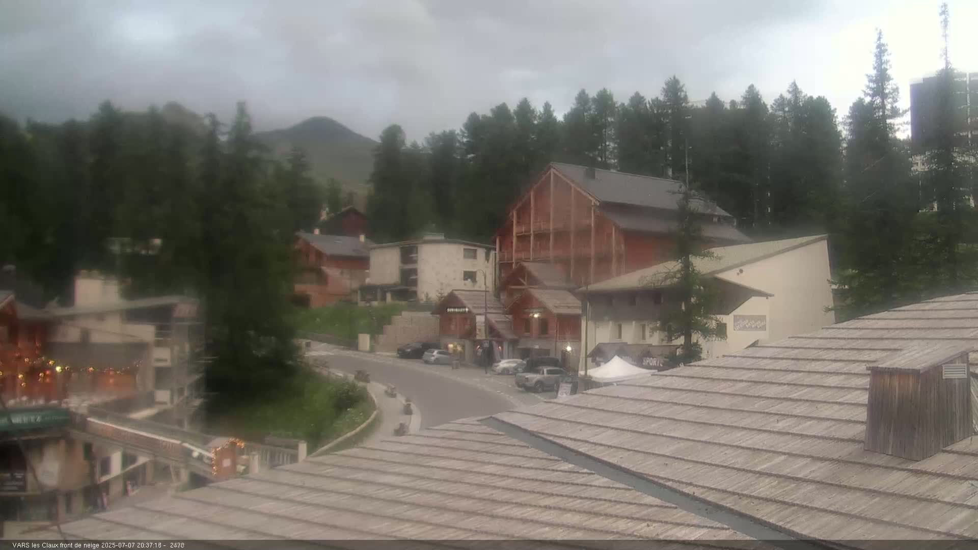 Vars (Hautes Alpes) Ski Village & Ski Slopes Live Cam -  Briançon, Hautes-Alpes, Provence-Alpes-Côte d’Azur