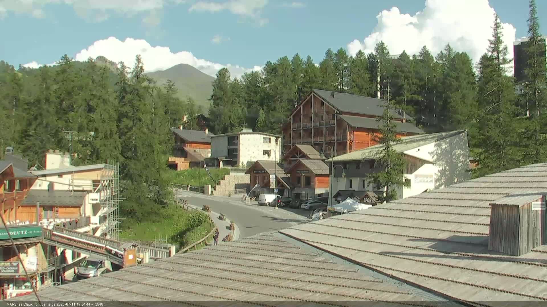 Vars (Hautes Alpes) Ski Village & Ski Slopes Live Cam -  Briançon, Hautes-Alpes, Provence-Alpes-Côte d’Azur