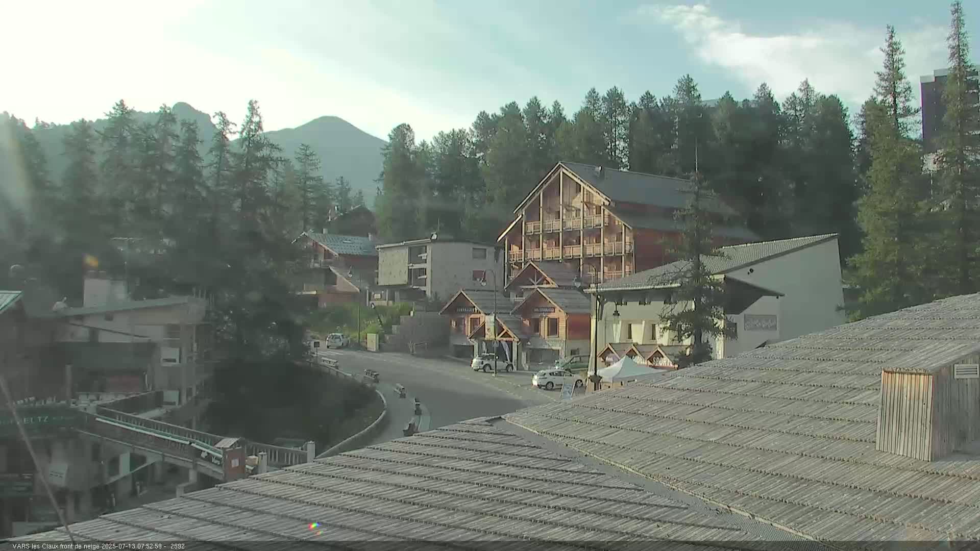 Vars (Hautes Alpes) Ski Village & Ski Slopes Live Cam -  Briançon, Hautes-Alpes, Provence-Alpes-Côte d’Azur