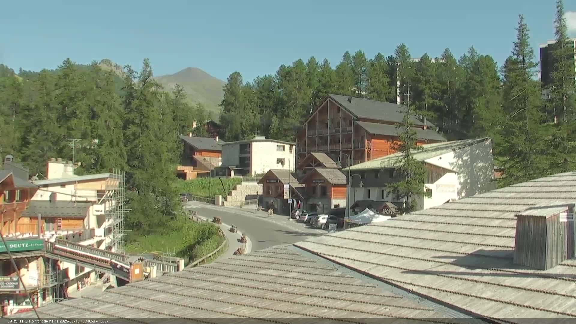Vars (Hautes Alpes) Ski Village & Ski Slopes Live Cam -  Briançon, Hautes-Alpes, Provence-Alpes-Côte d’Azur