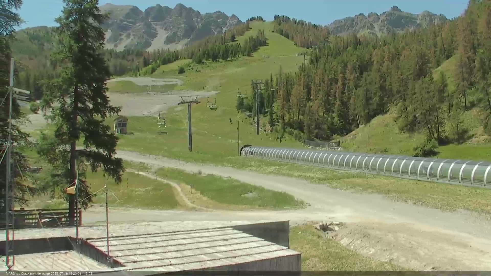 Vars (Hautes Alpes) Ski Village & Ski Slopes Live Cam -  Briançon, Hautes-Alpes, Provence-Alpes-Côte d’Azur