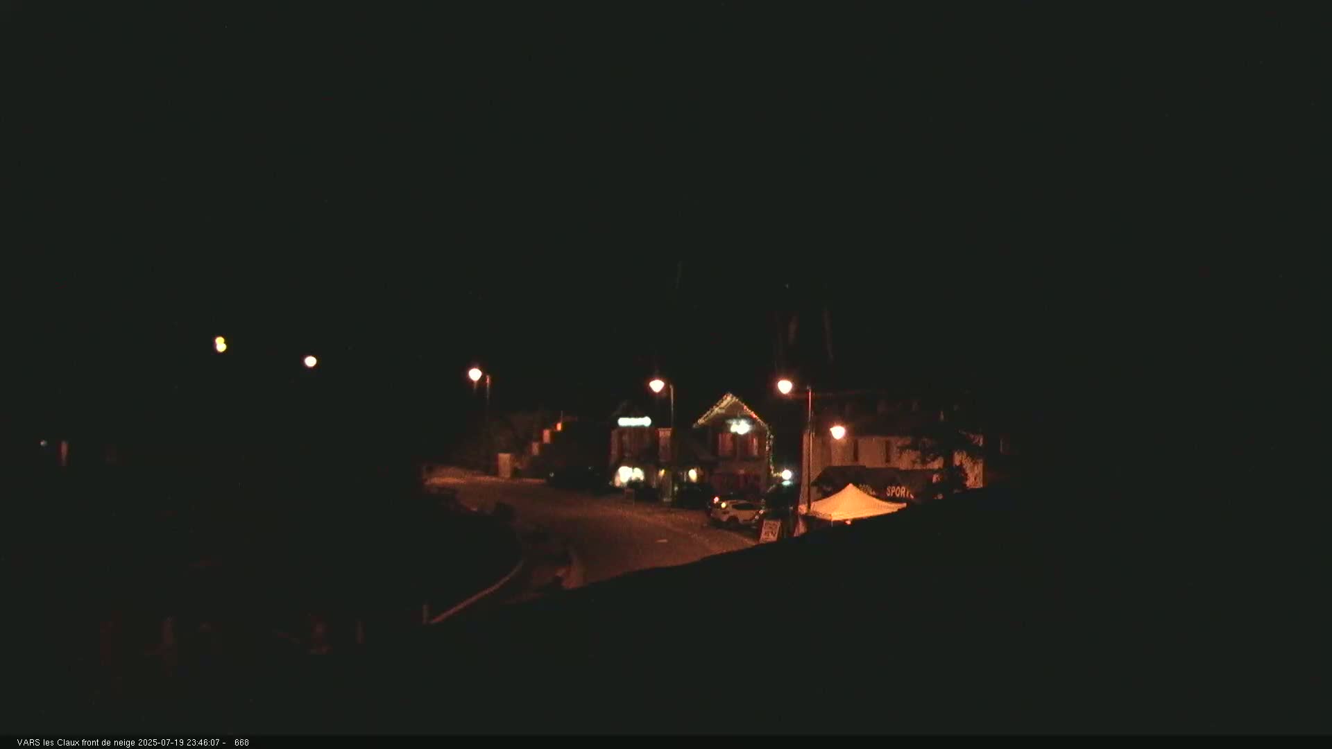 Vars (Hautes Alpes) Ski Village & Ski Slopes Live Cam -  Briançon, Hautes-Alpes, Provence-Alpes-Côte d’Azur