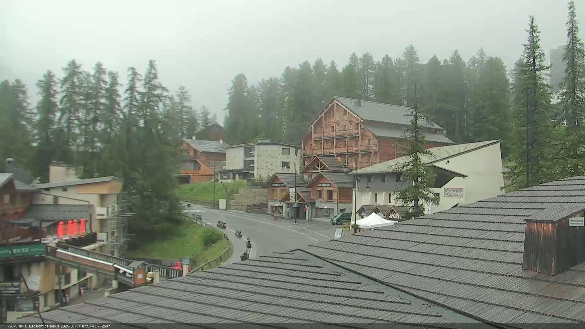 Vars (Hautes Alpes) Ski Village & Ski Slopes Live Cam -  Briançon, Hautes-Alpes, Provence-Alpes-Côte d’Azur