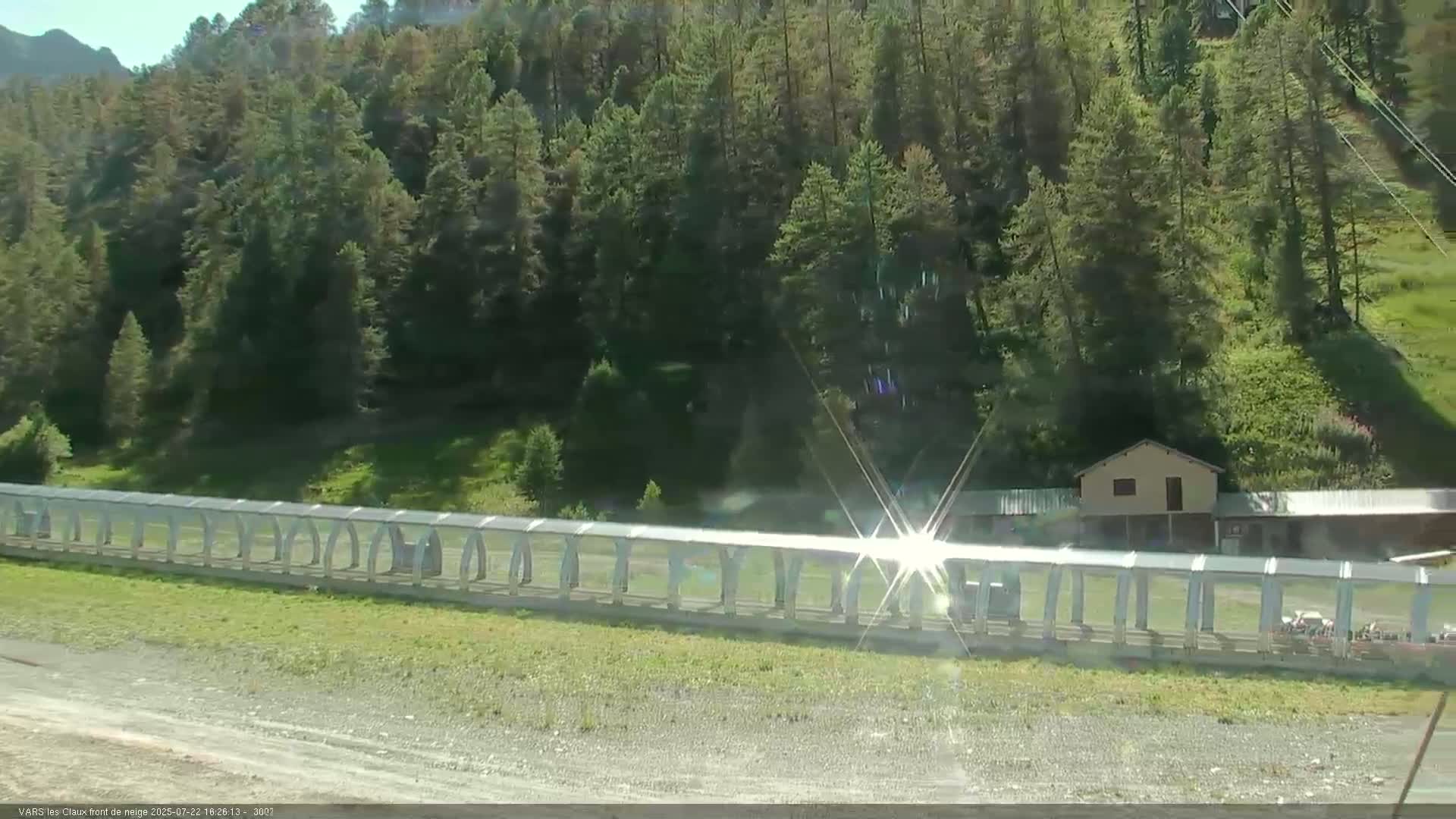 Vars (Hautes Alpes) Ski Village & Ski Slopes Live Cam -  Briançon, Hautes-Alpes, Provence-Alpes-Côte d’Azur