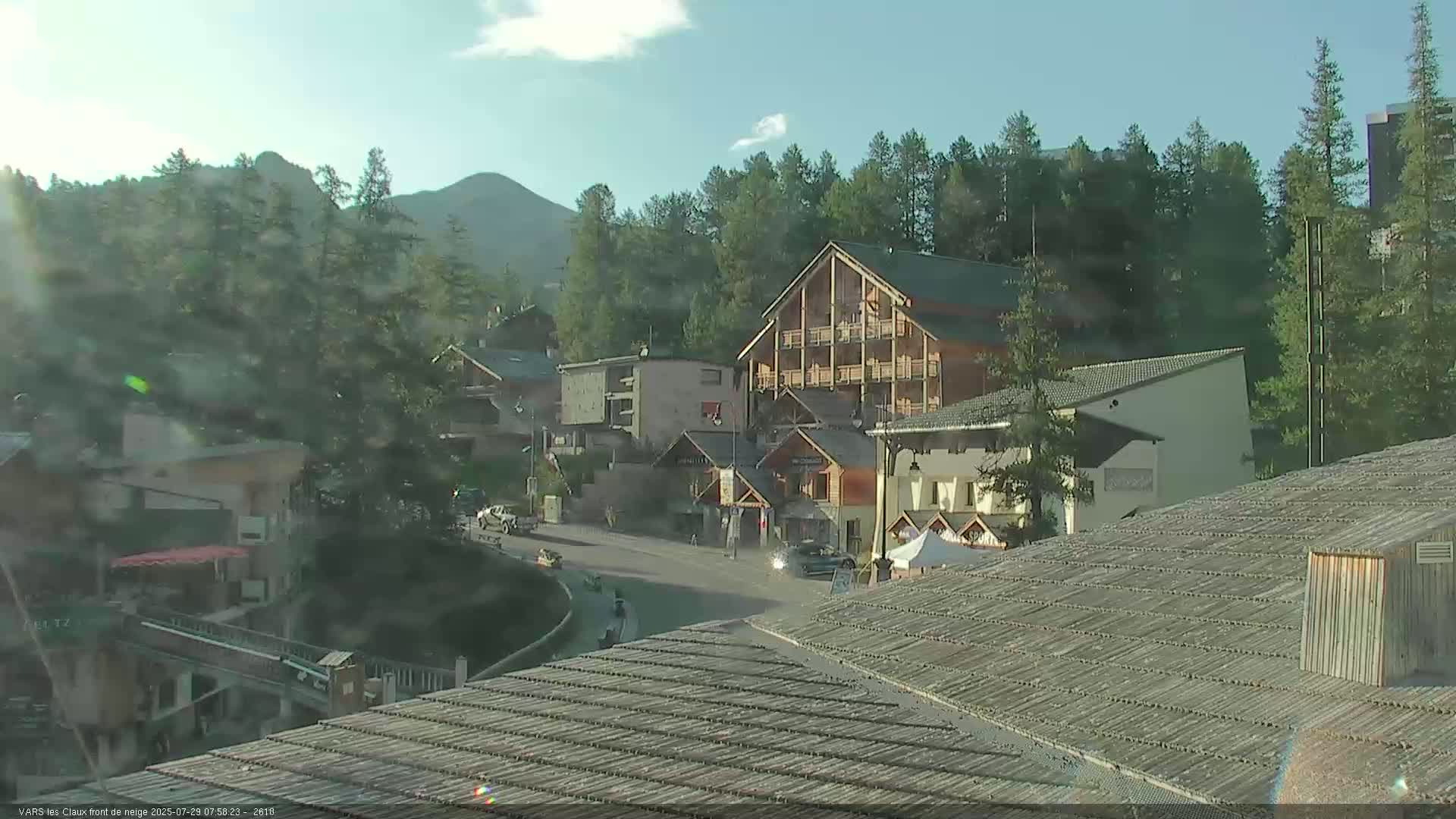 Vars (Hautes Alpes) Ski Village & Ski Slopes Live Cam -  Briançon, Hautes-Alpes, Provence-Alpes-Côte d’Azur