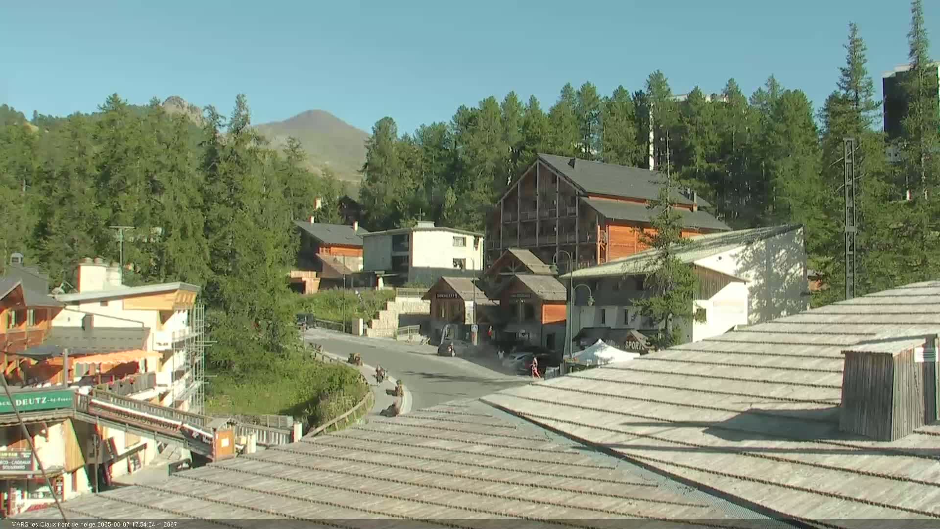 Vars (Hautes Alpes) Ski Village & Ski Slopes Live Cam -  Briançon, Hautes-Alpes, Provence-Alpes-Côte d’Azur