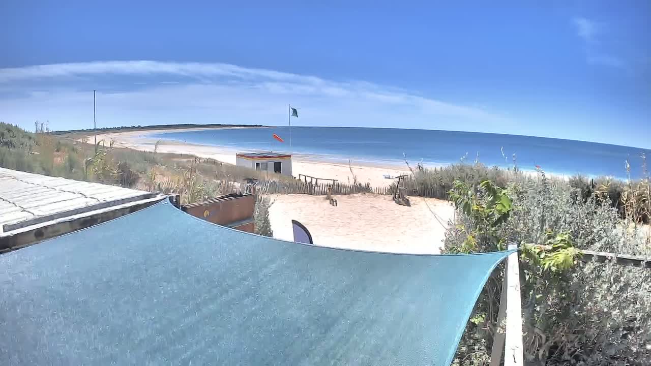 Saint-Denis-d'Oleron  Plage des Huttes Surf Beach Live Cam  - Rochefort, Charente-Maritime, Nouvelle-Aquitaine, France 