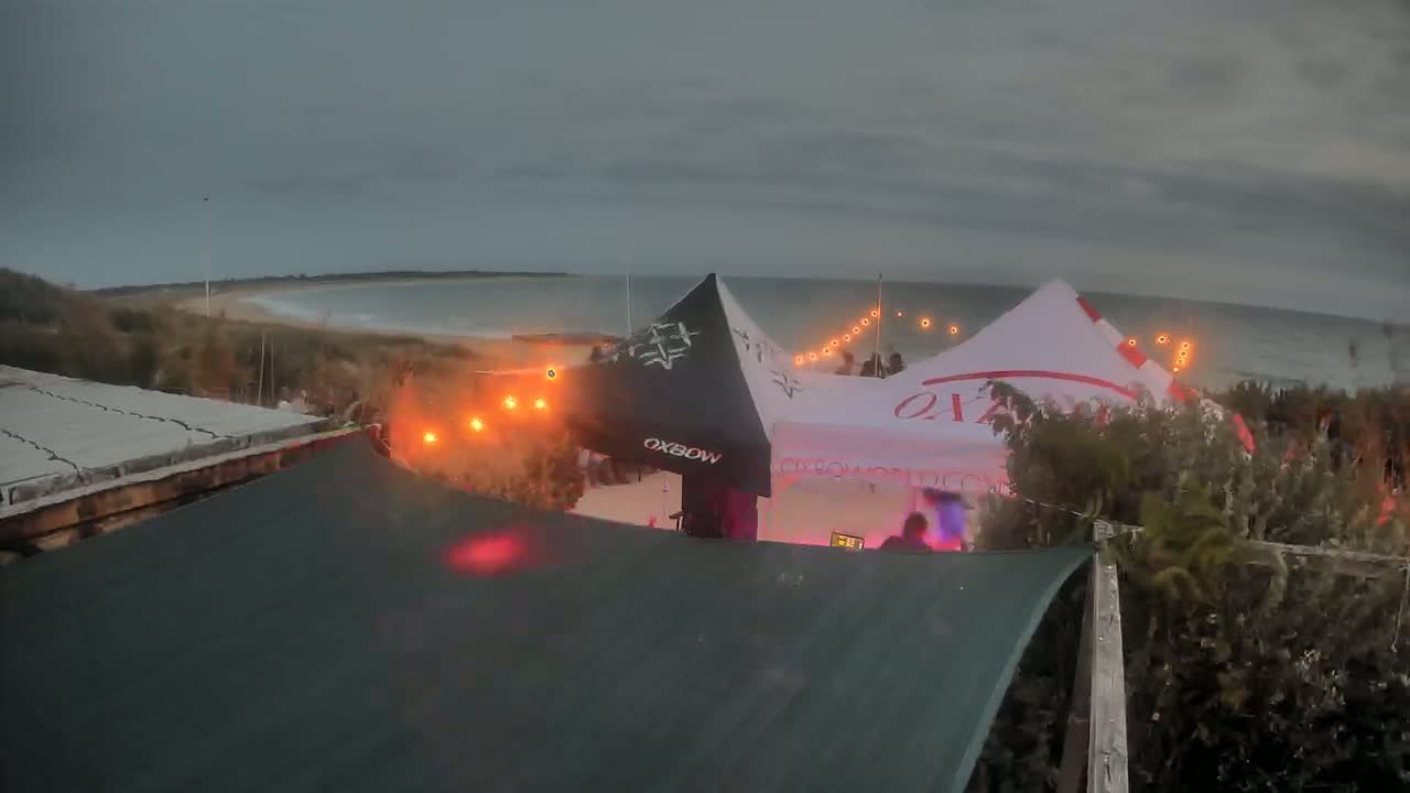 Saint-Denis-d'Oleron  Plage des Huttes Surf Beach Live Cam  - Rochefort, Charente-Maritime, Nouvelle-Aquitaine, France 