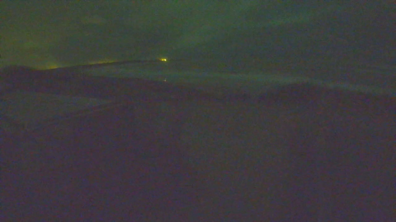 Saint-Denis-d'Oleron  Plage des Huttes Surf Beach Live Cam  - Rochefort, Charente-Maritime, Nouvelle-Aquitaine, France 