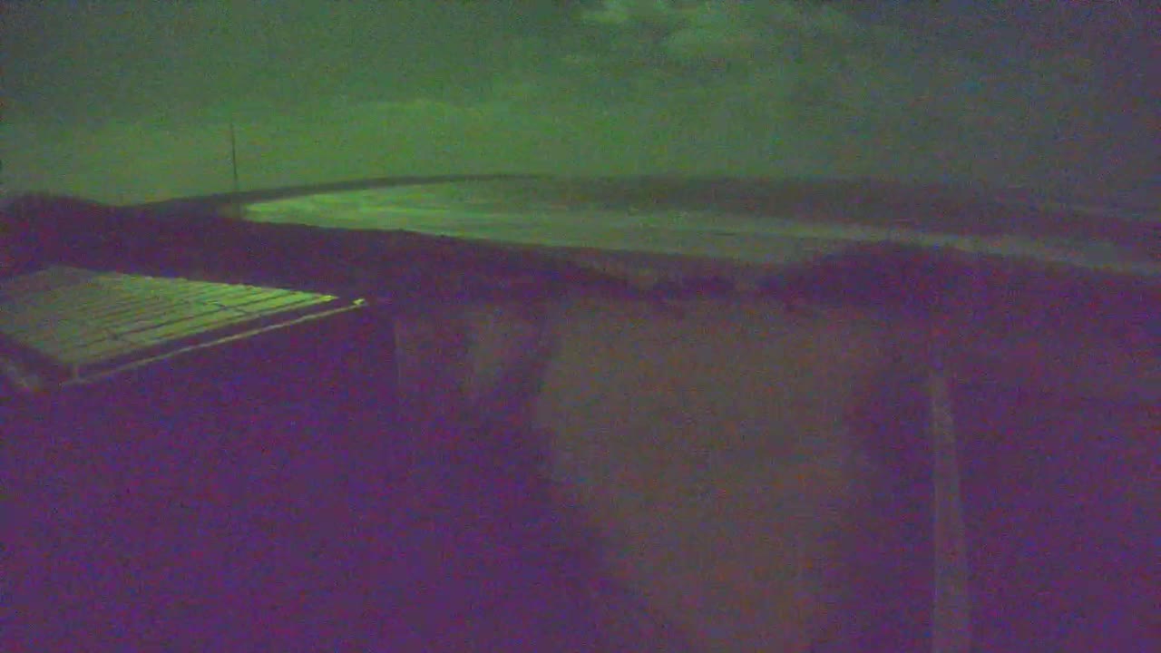 Saint-Denis-d'Oleron  Plage des Huttes Surf Beach Live Cam  - Rochefort, Charente-Maritime, Nouvelle-Aquitaine, France 